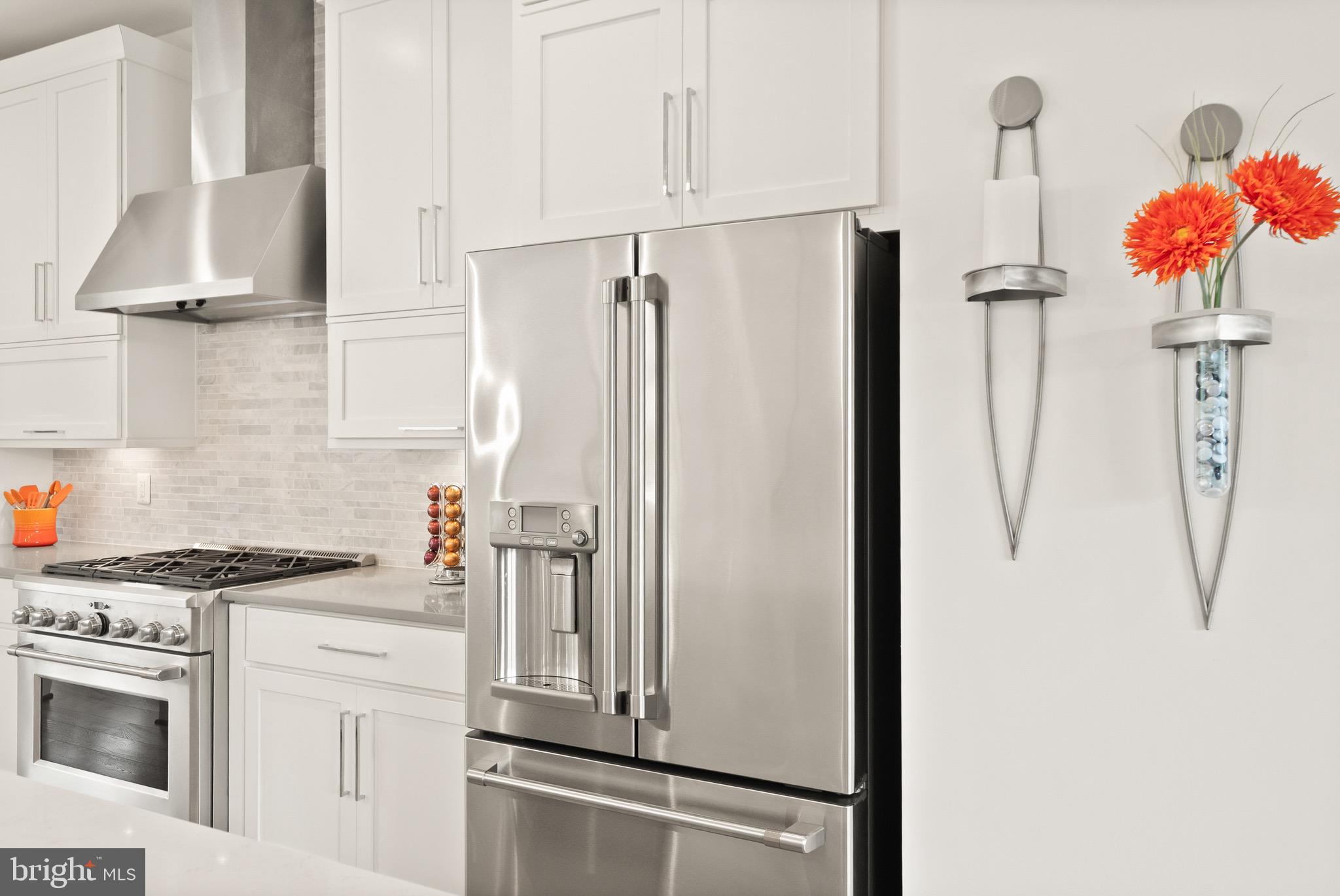 ONE LOUDOUN - Residential