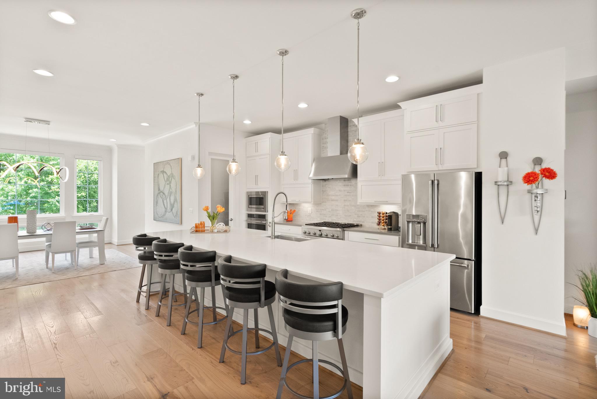 ONE LOUDOUN - Residential