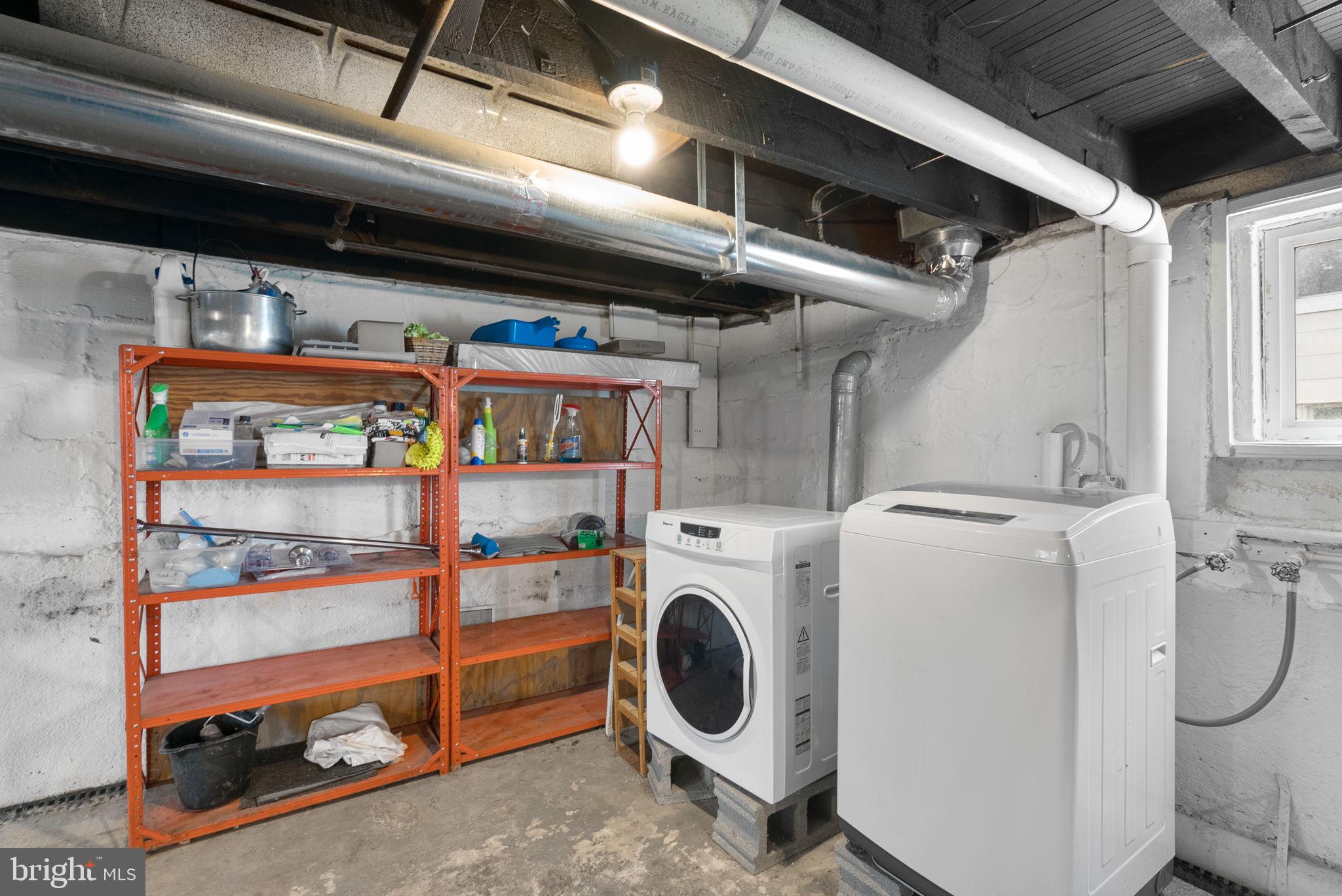 LAURAVILLE HISTORIC DISTRICT - Residential