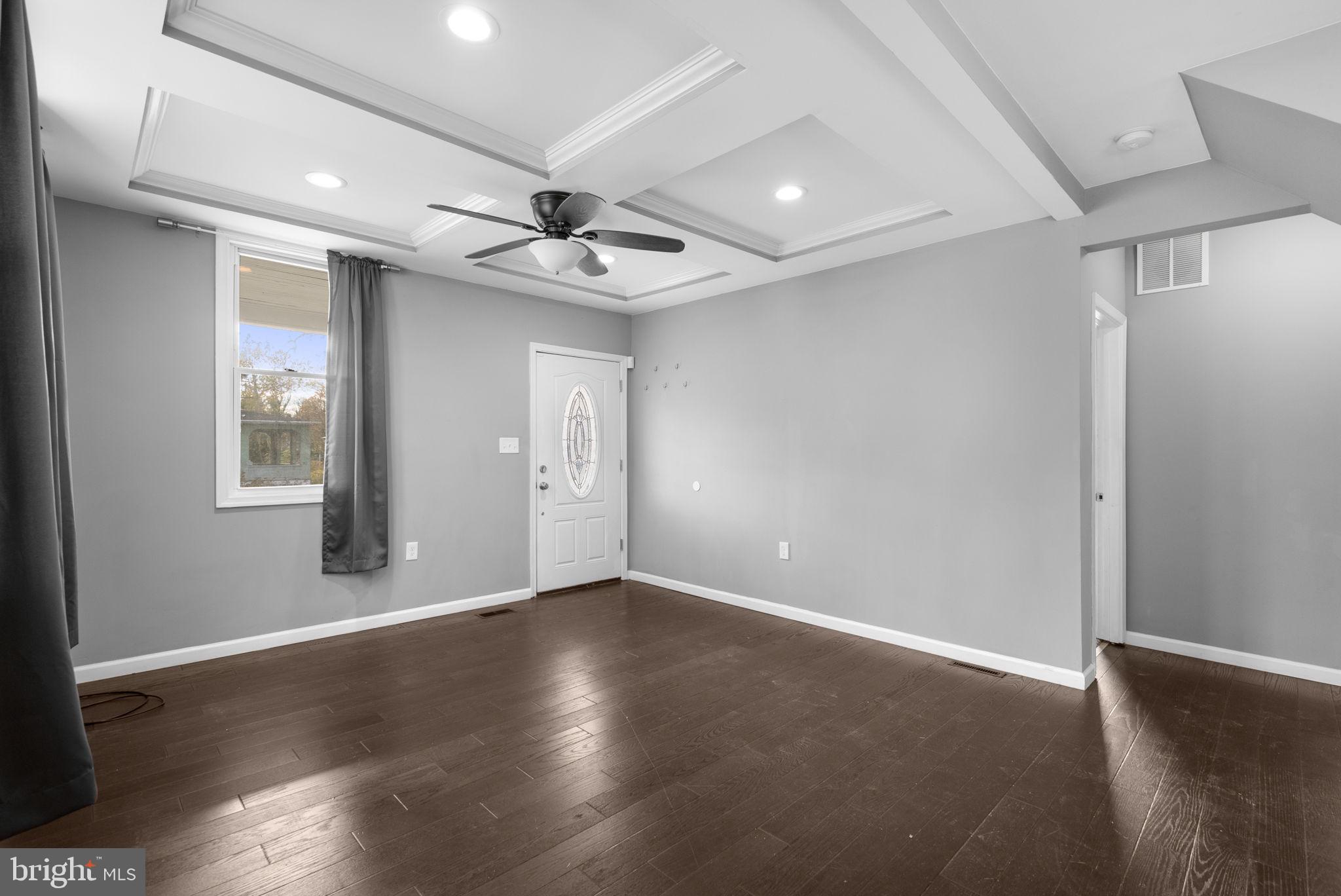 LAURAVILLE HISTORIC DISTRICT - Residential