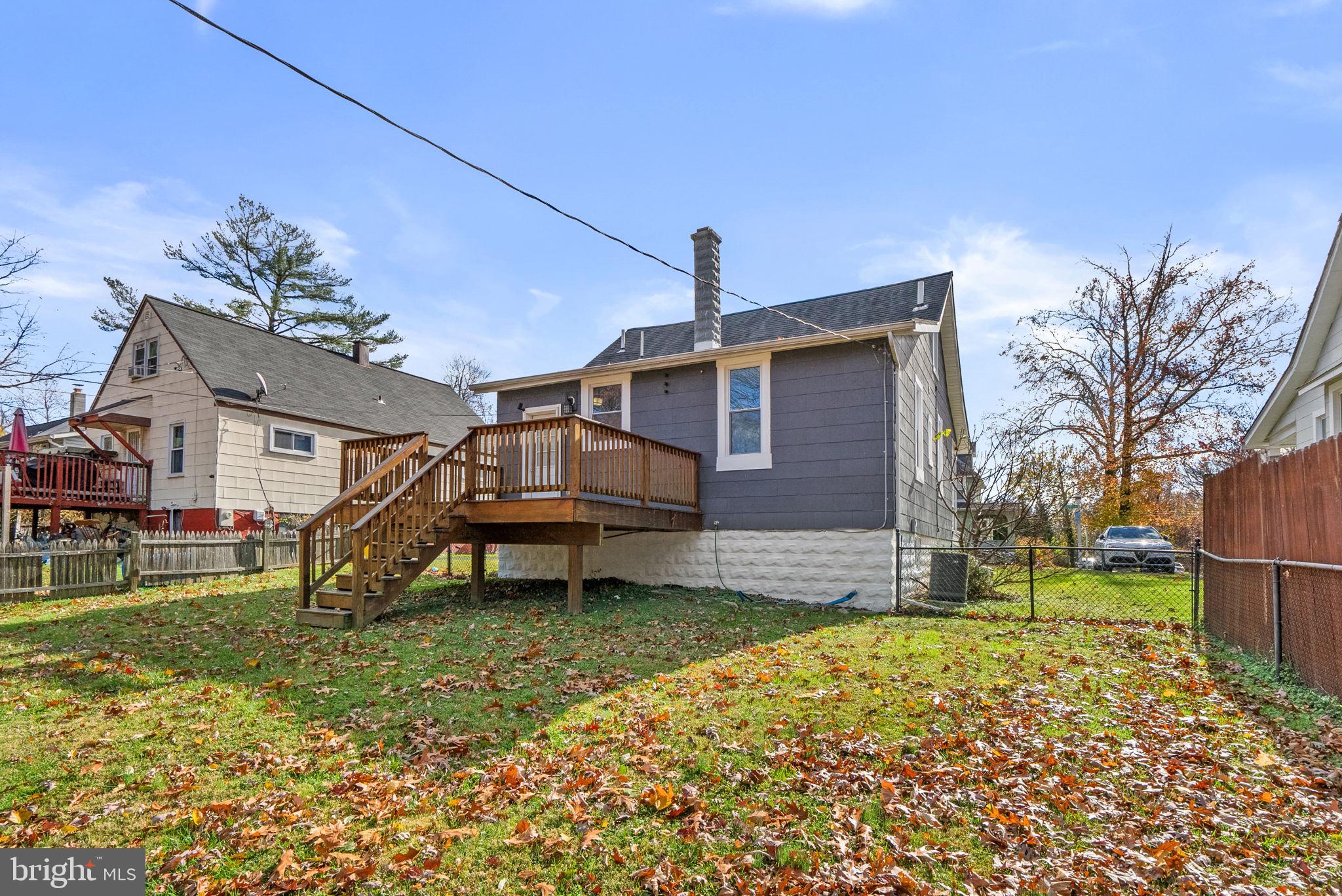 LAURAVILLE HISTORIC DISTRICT - Residential