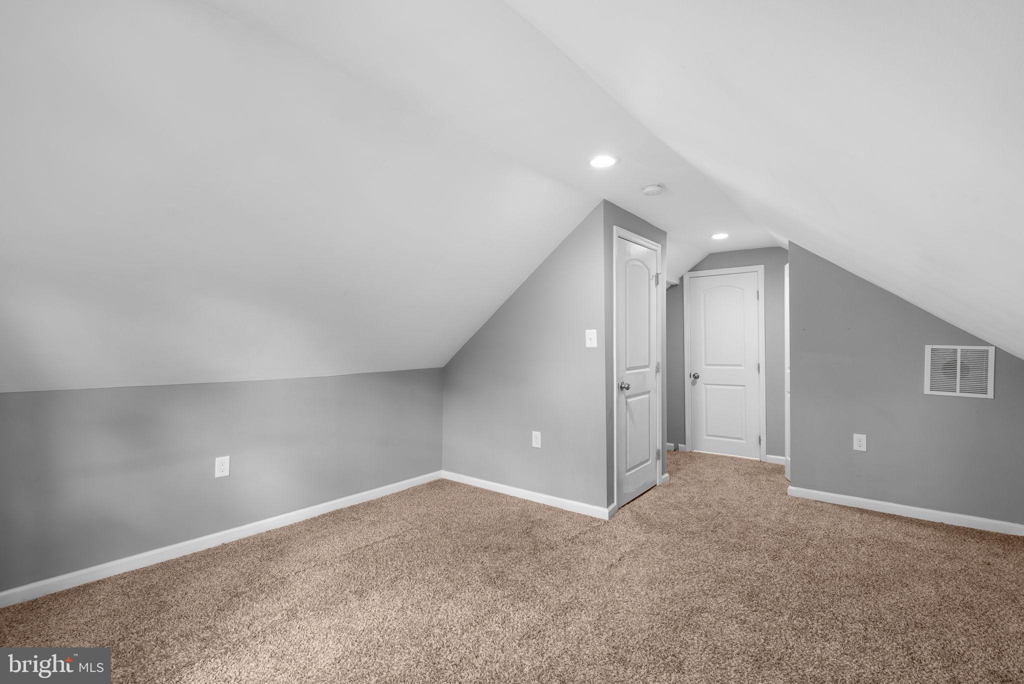 LAURAVILLE HISTORIC DISTRICT - Residential