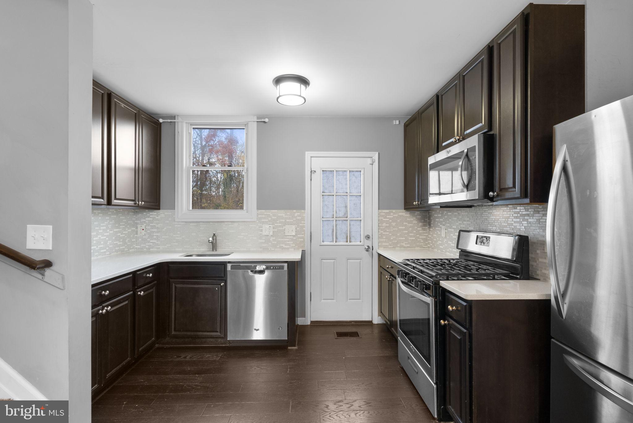 LAURAVILLE HISTORIC DISTRICT - Residential