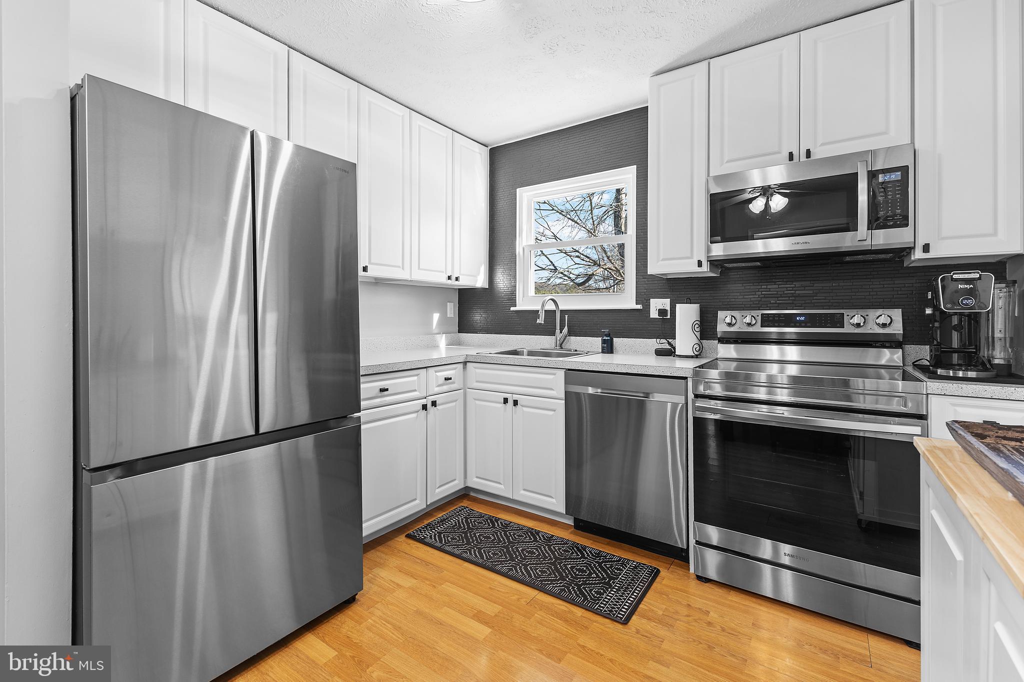 HARBOR VIEW - Residential