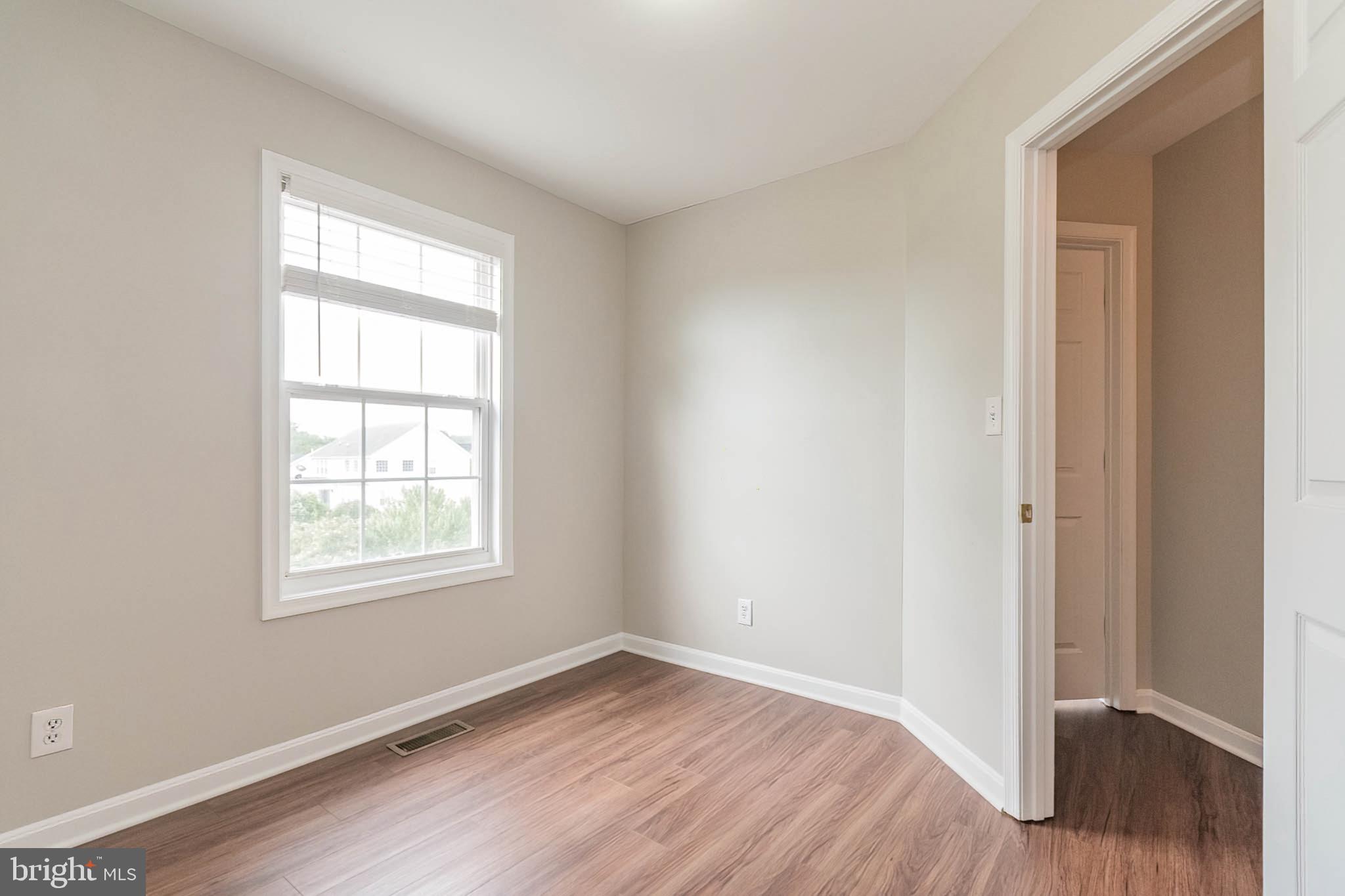 MILLS FARM - Residential