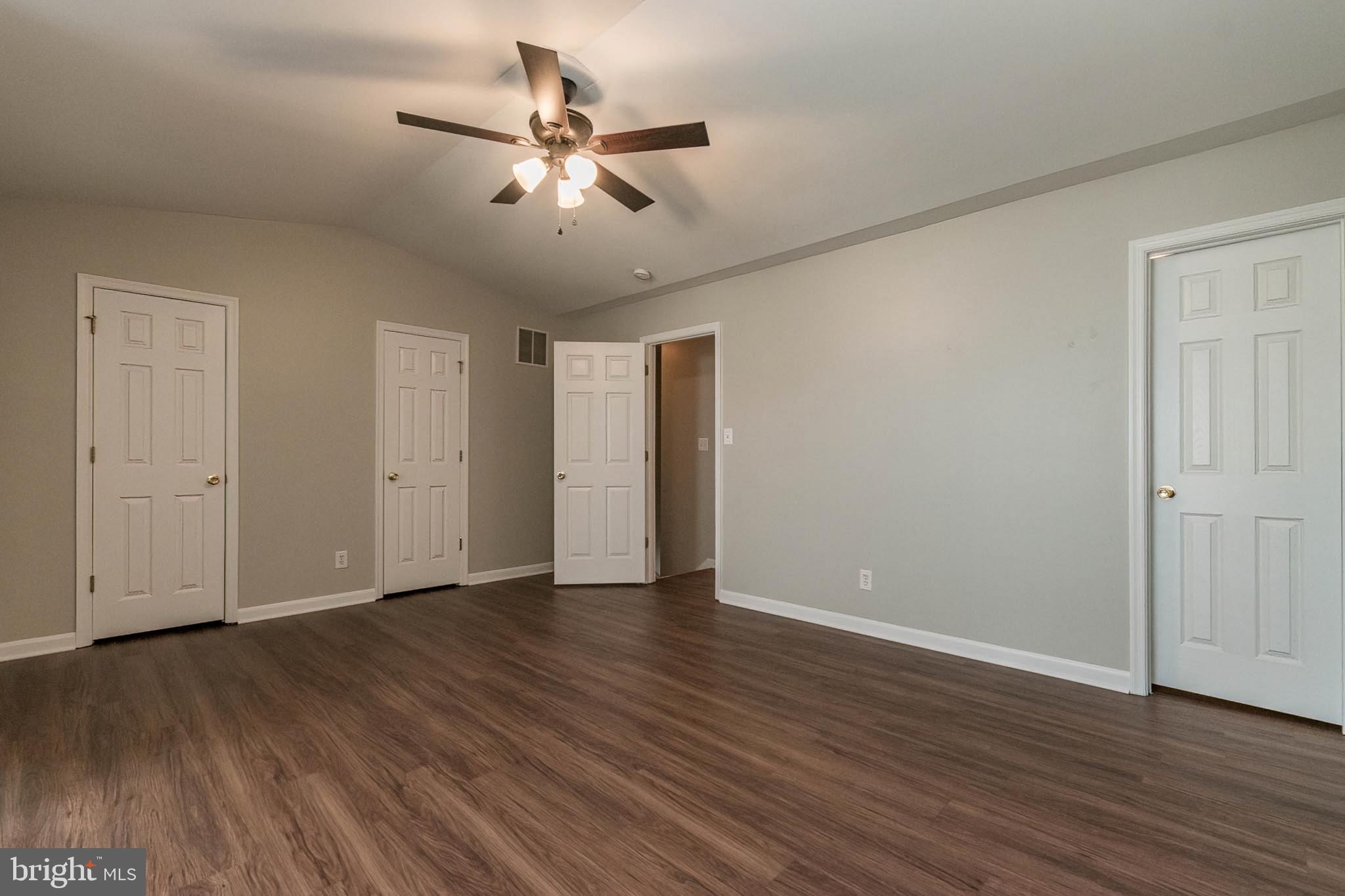 MILLS FARM - Residential