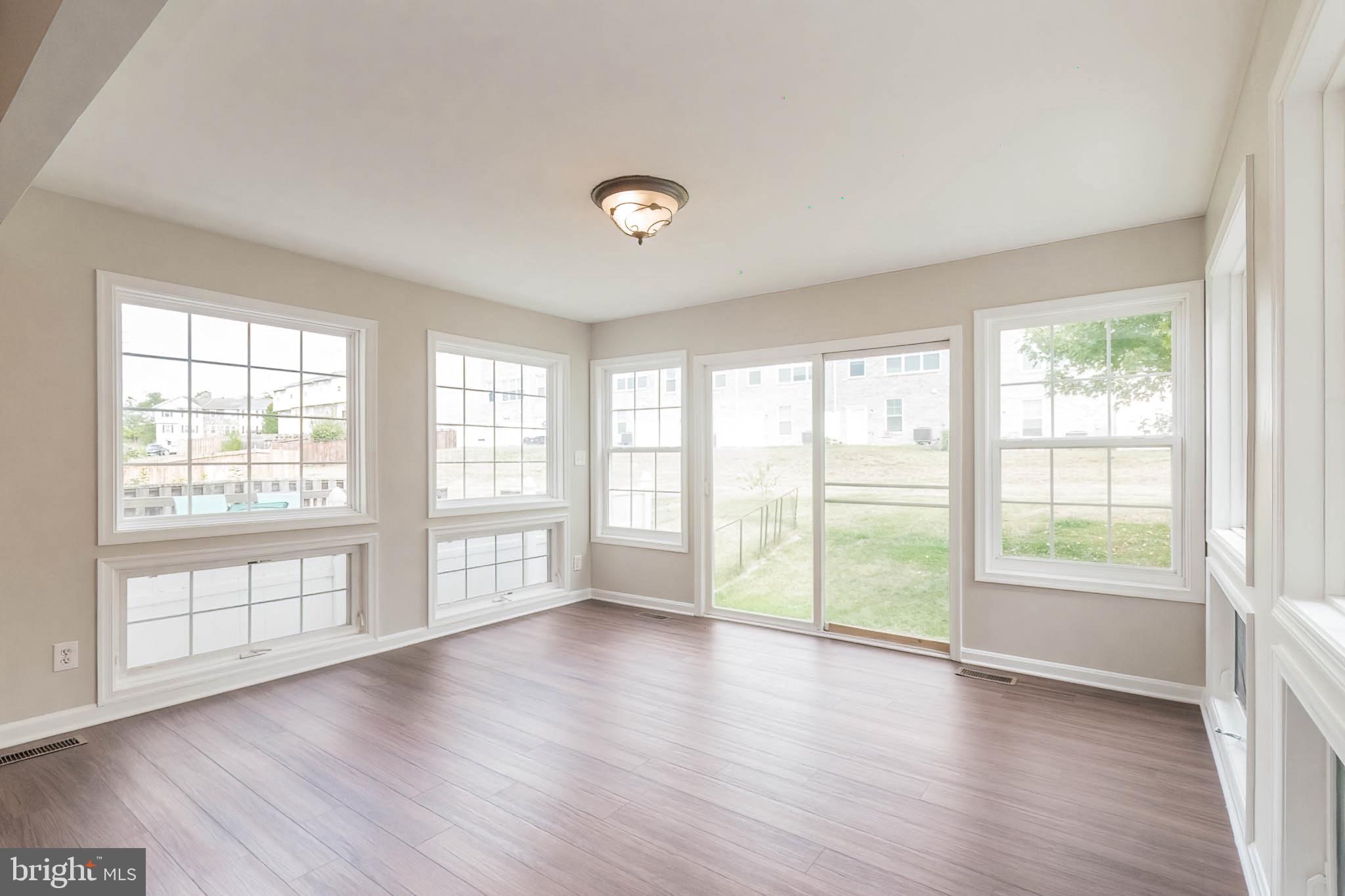 MILLS FARM - Residential