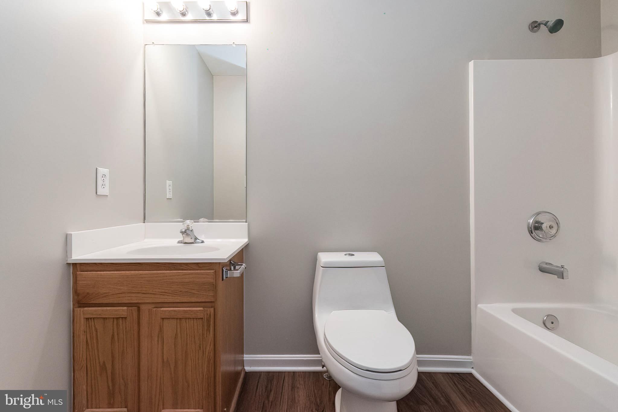 MILLS FARM - Residential