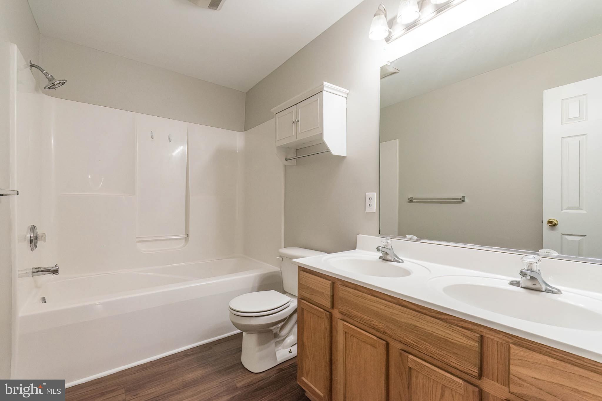 MILLS FARM - Residential