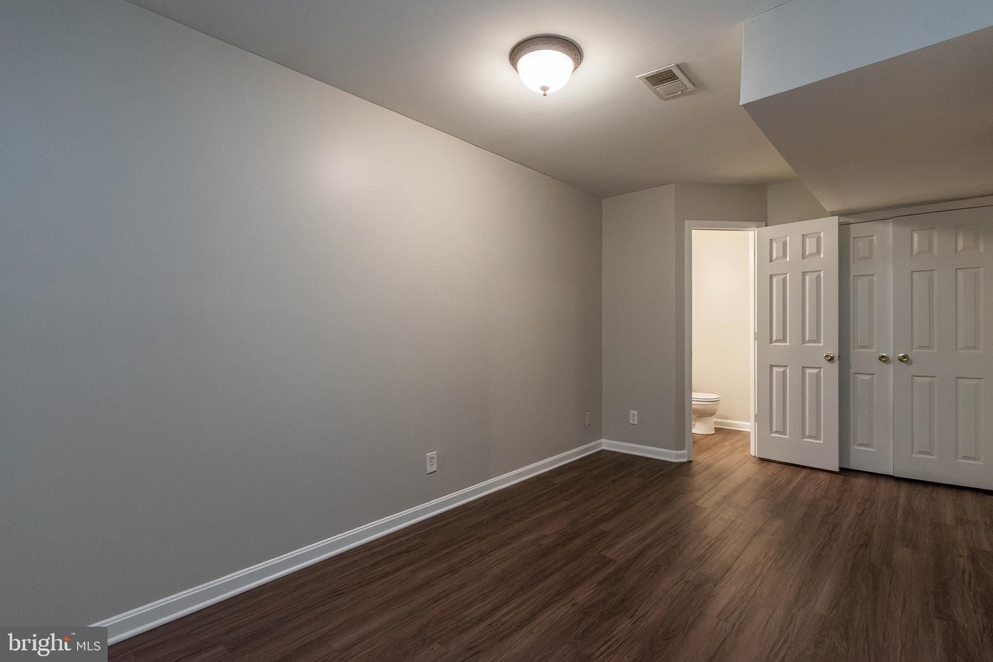 MILLS FARM - Residential