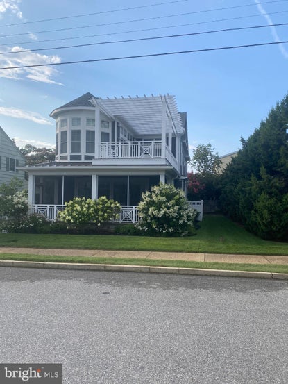 3 Rodney St # A – Investment Home