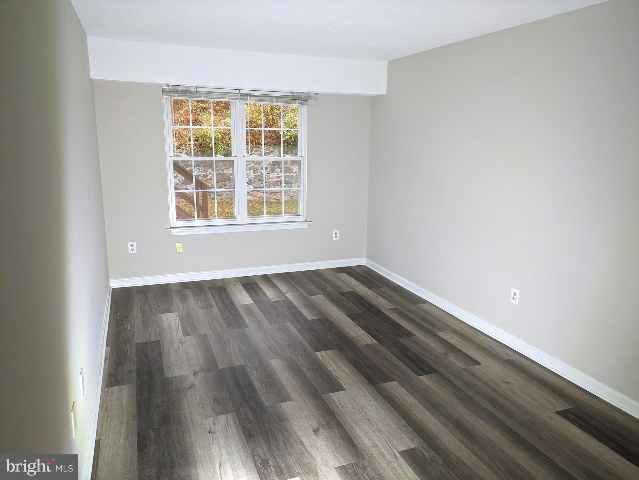 GREENHILLS - Residential