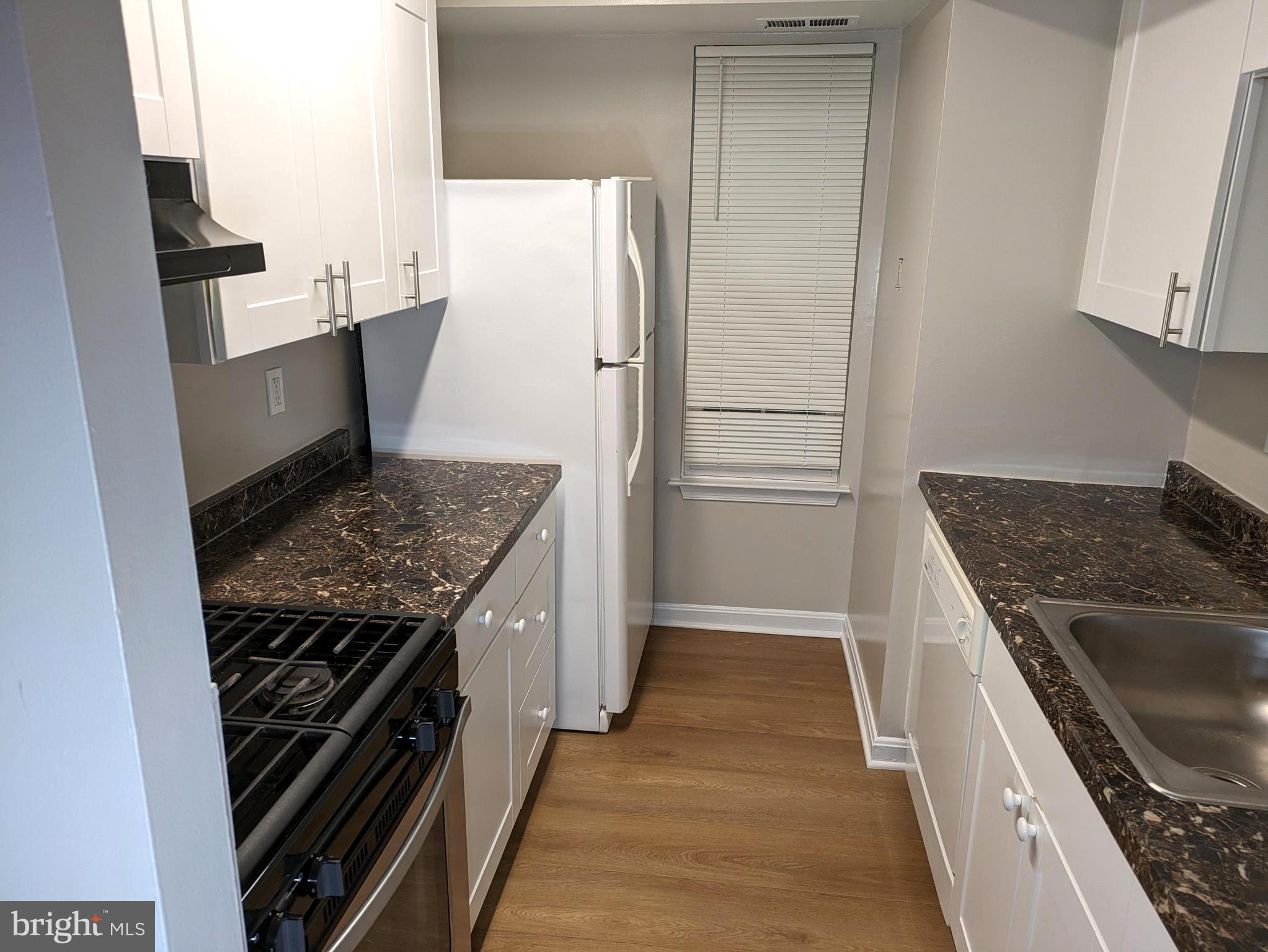 GREENHILLS - Residential