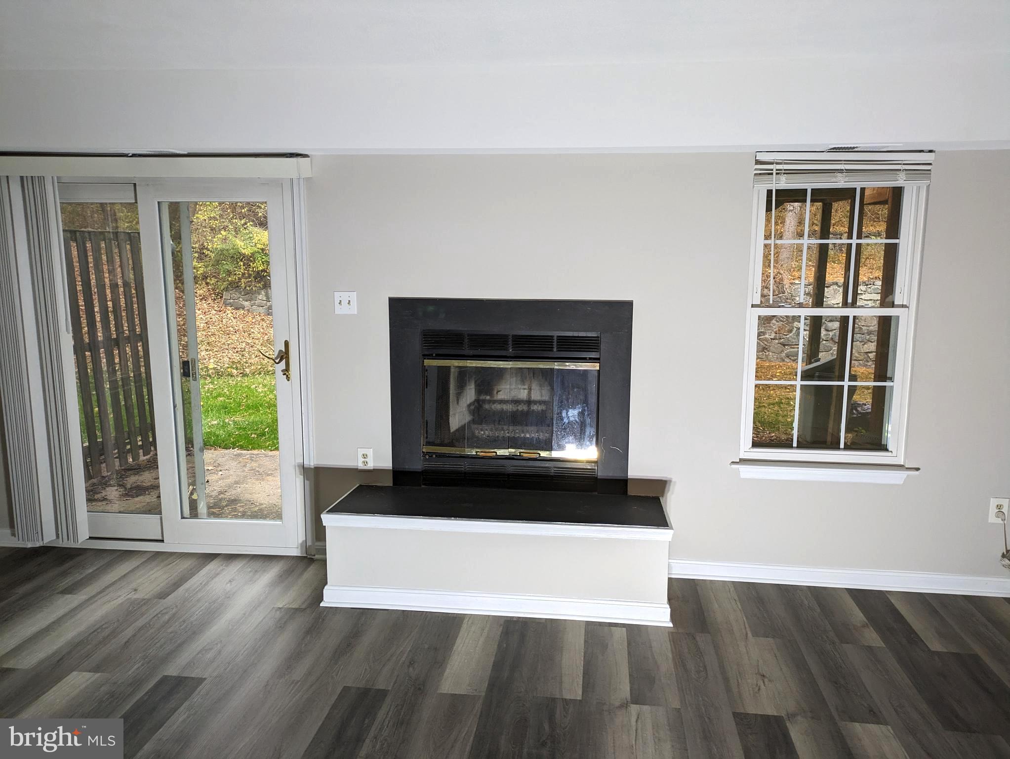 GREENHILLS - Residential