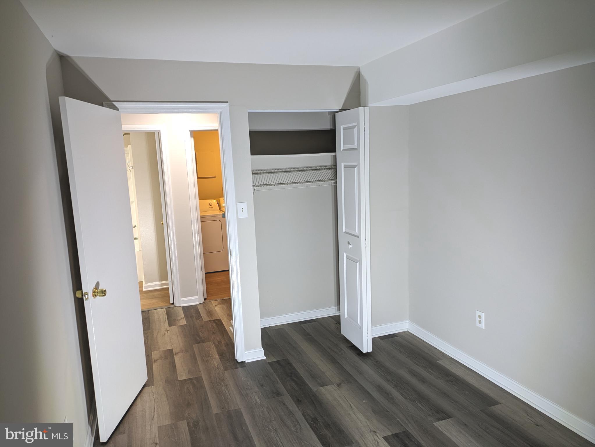 GREENHILLS - Residential