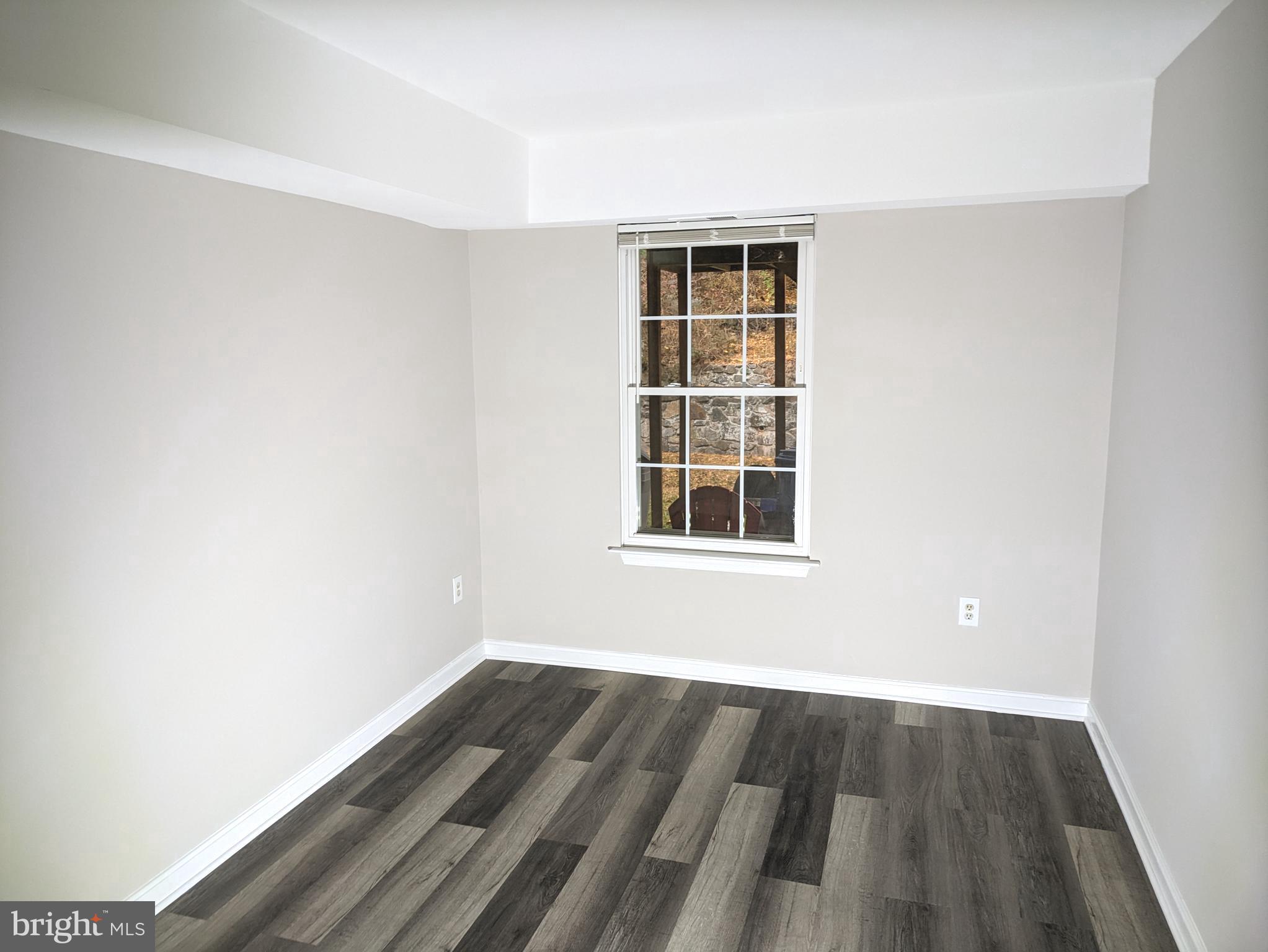 GREENHILLS - Residential