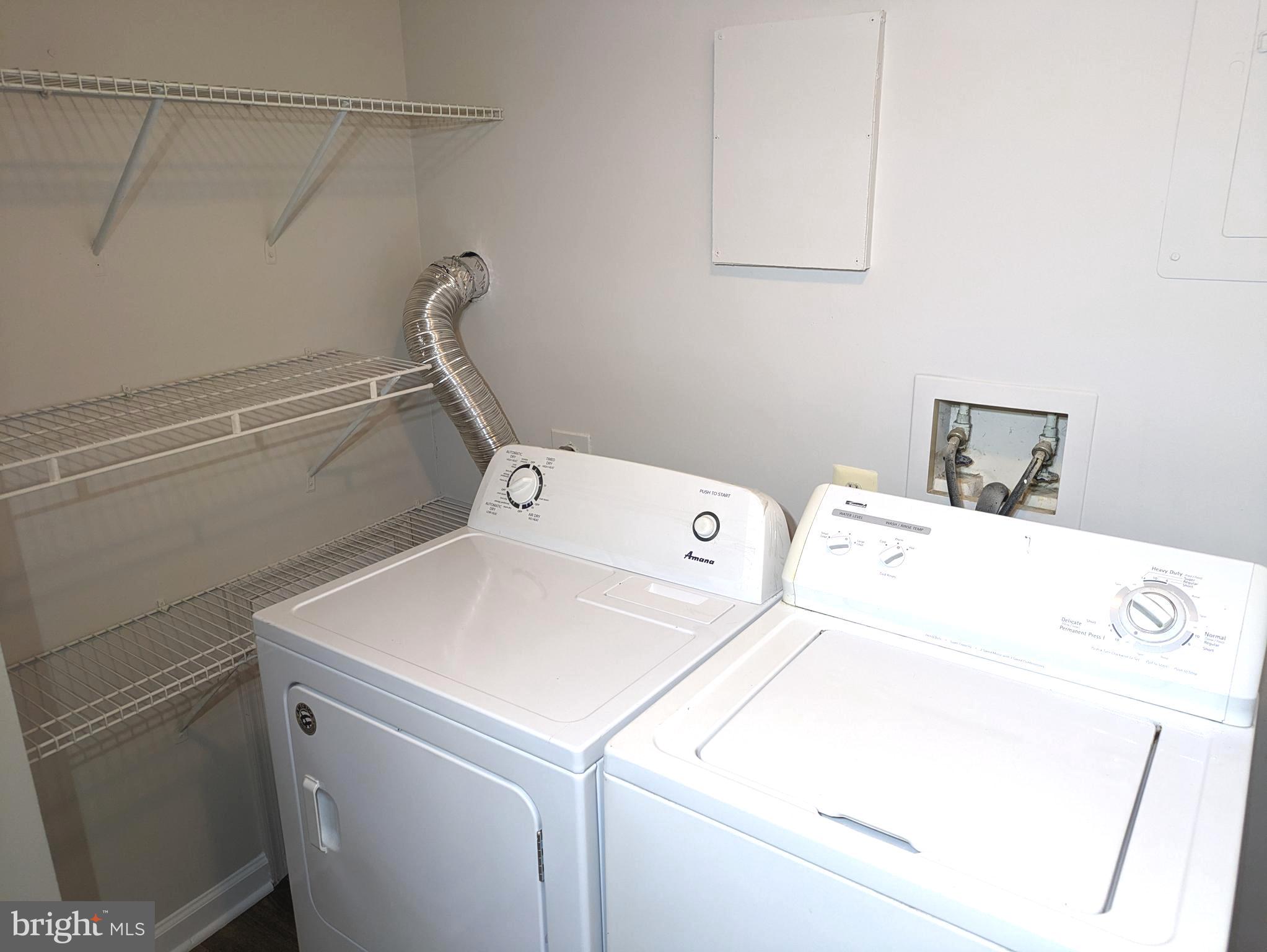 GREENHILLS - Residential