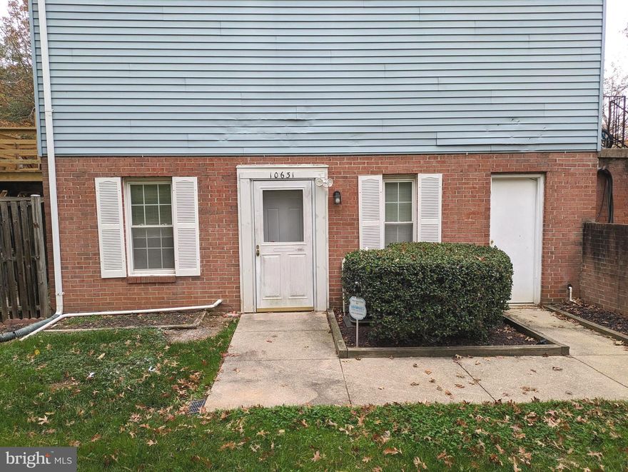 NEWLY SPRUCED-UP HOME IS MOVE-IN READY! NEW PAINT, NEW FLOORING,  LOTS OF RENOVATIONS! New luxury vinyl plank flooring throughout. Roomy living room-dining room combination offers open floor plan for relaxing and entertaining. The living room features a raised-hearth wood-burning fireplace and sliding glass door exit to the rear patio. The kitchen offers gas cooking. The primary bedroom has a large walk-in closet. A fully-renovated full bathroom and a separate laundry room are directly across from the bedrooms. Nearby parking and tot lot.  Minutes from shopping, schools, and transportation.  Come and see what you can get for your money! PEACEFUL HOME IN CONVENIENT LOCATION!


stove. Spacious walk-in closet in first bedroom.  Separate laundry room across from bedrooms. Minutes from shopping, schools, and transportation.