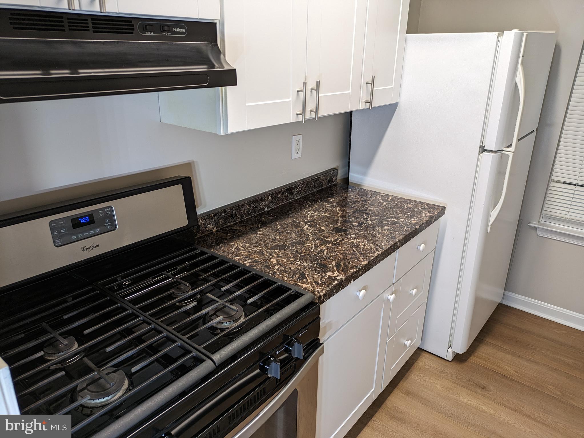 GREENHILLS - Residential