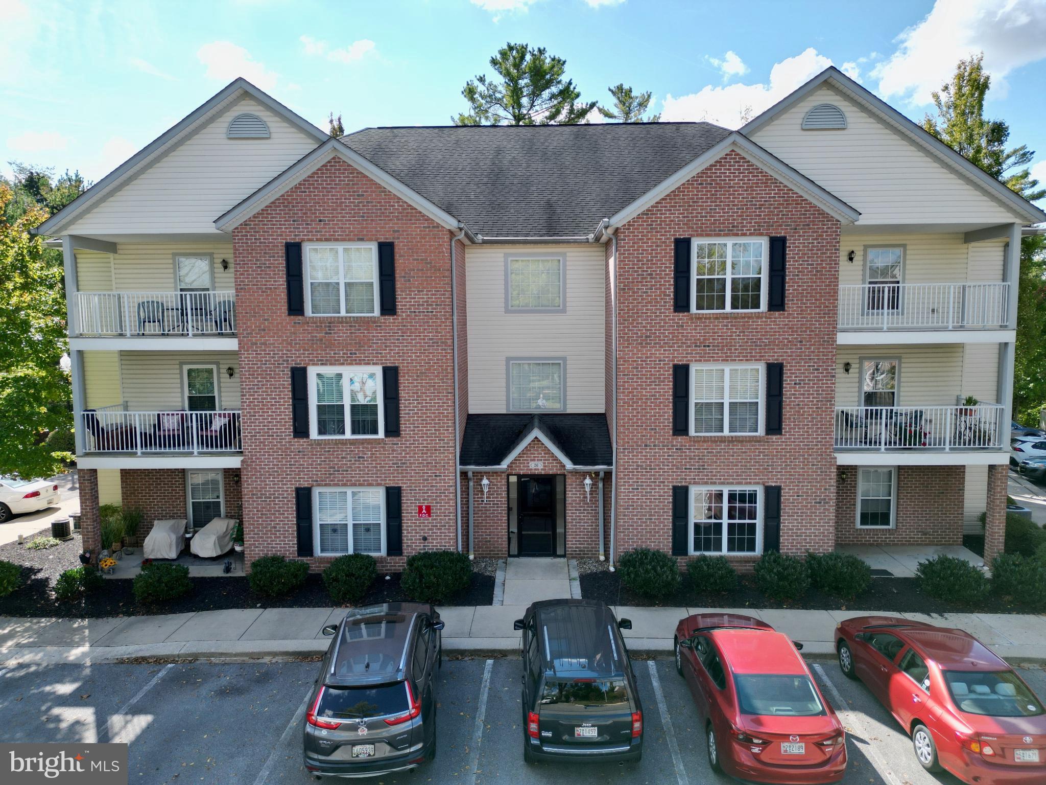 BELLA VITA SENIOR CONDOS - Residential