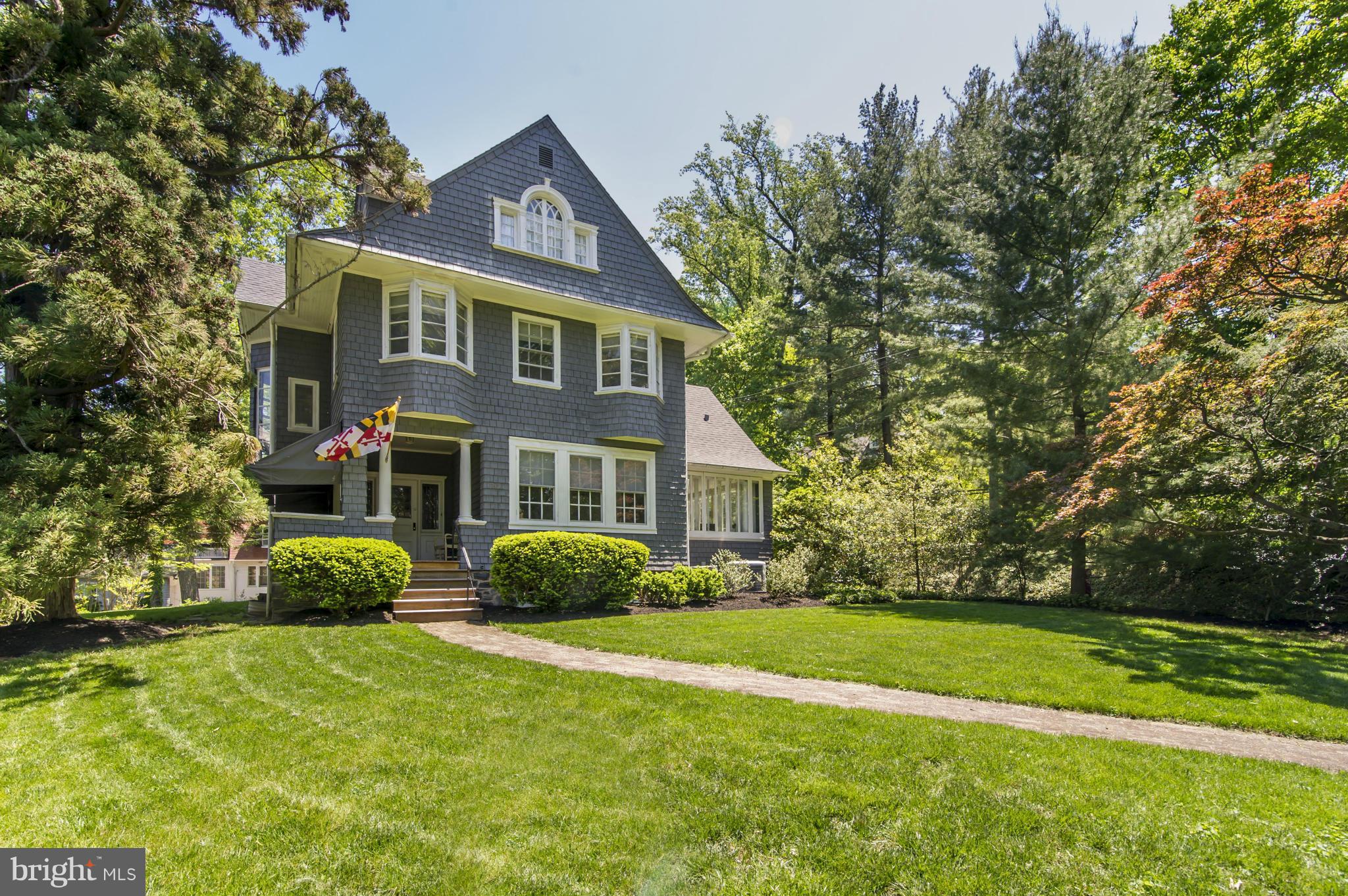 ROLAND PARK - Residential