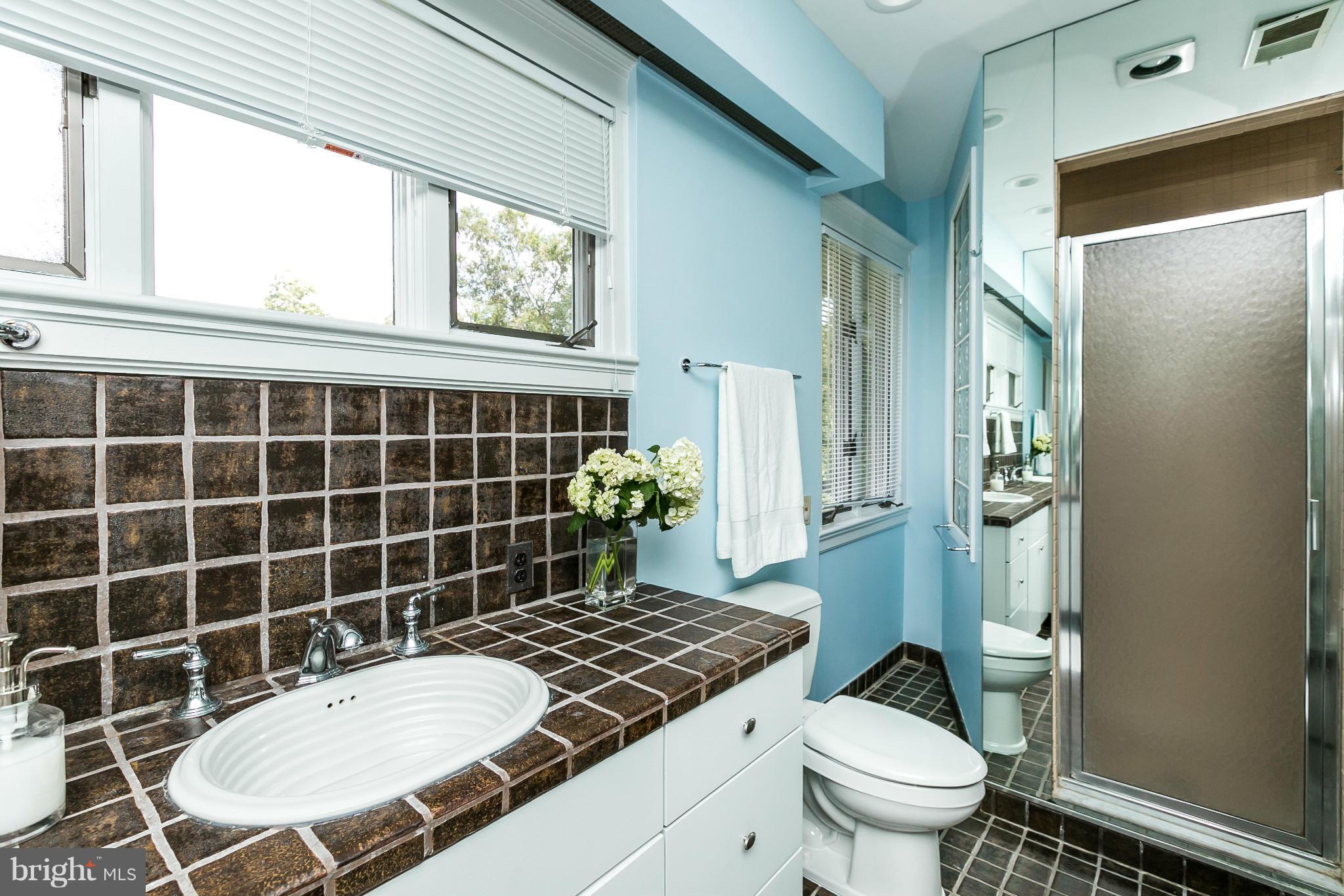 ROLAND PARK - Residential