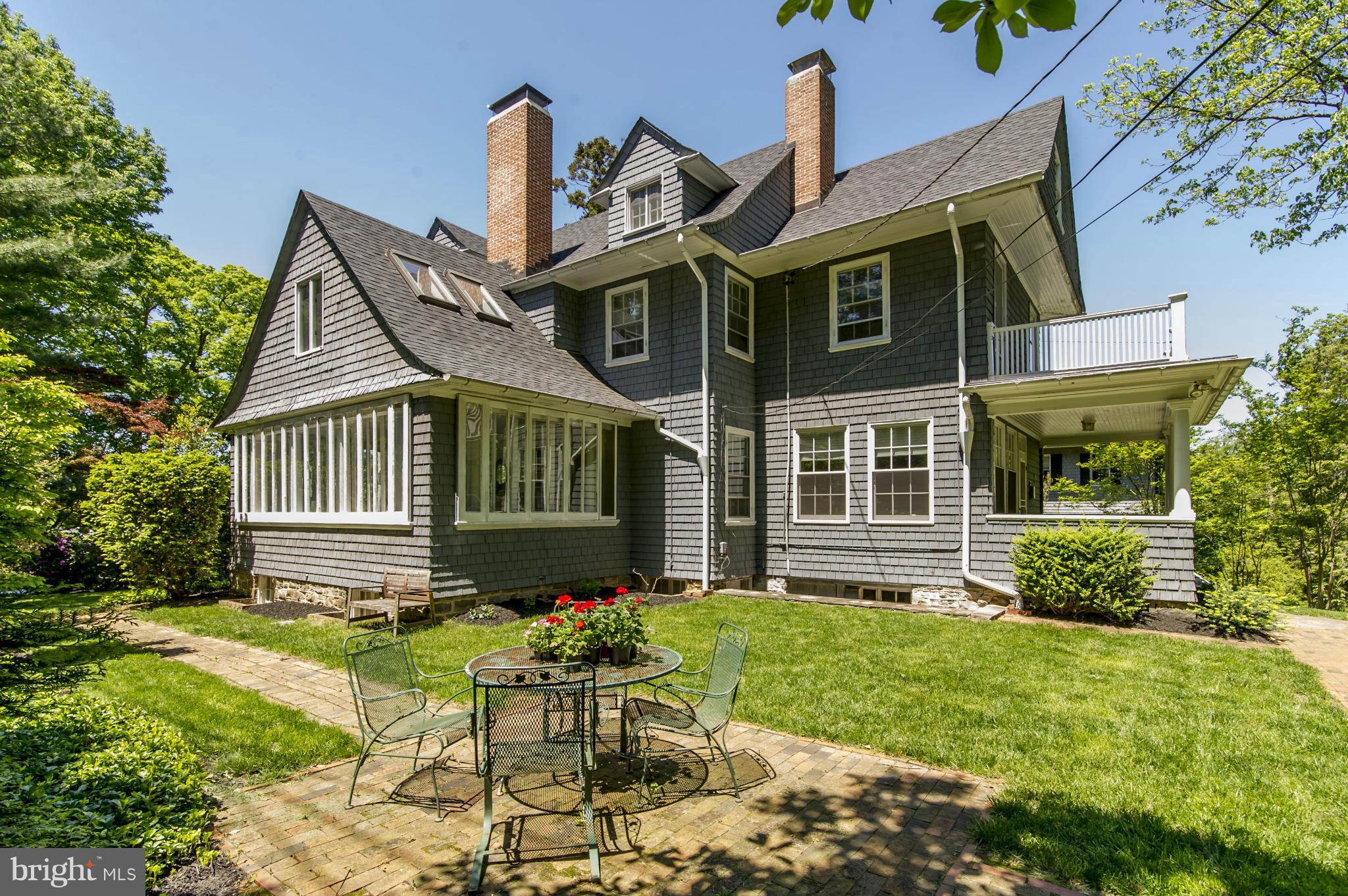 ROLAND PARK - Residential