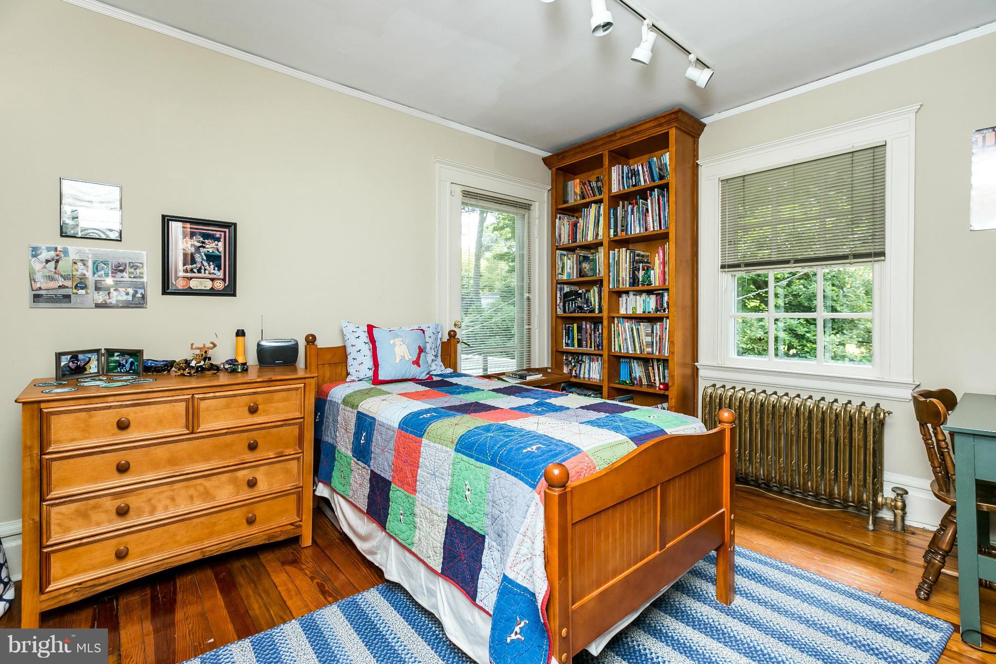 ROLAND PARK - Residential