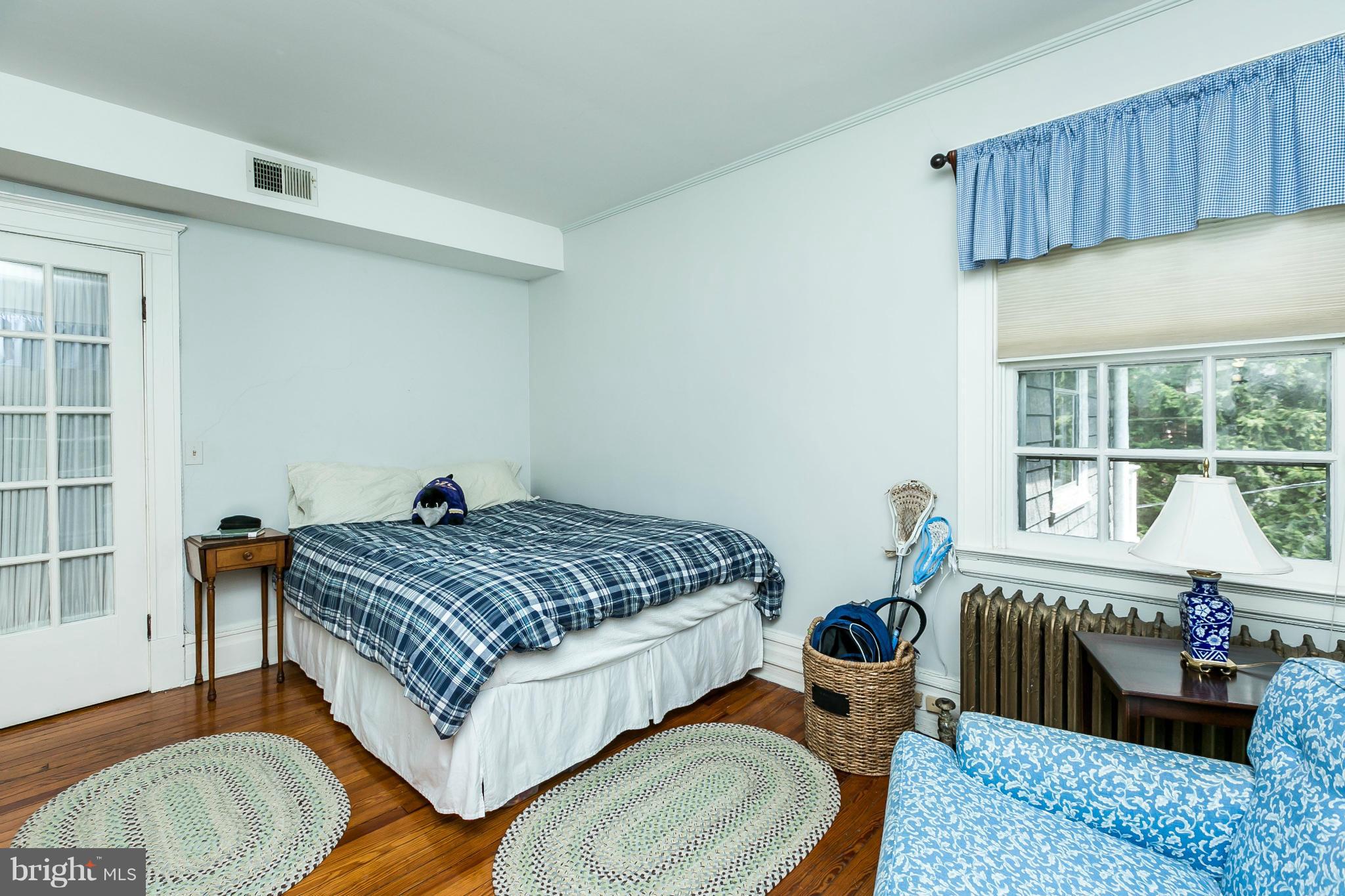 ROLAND PARK - Residential