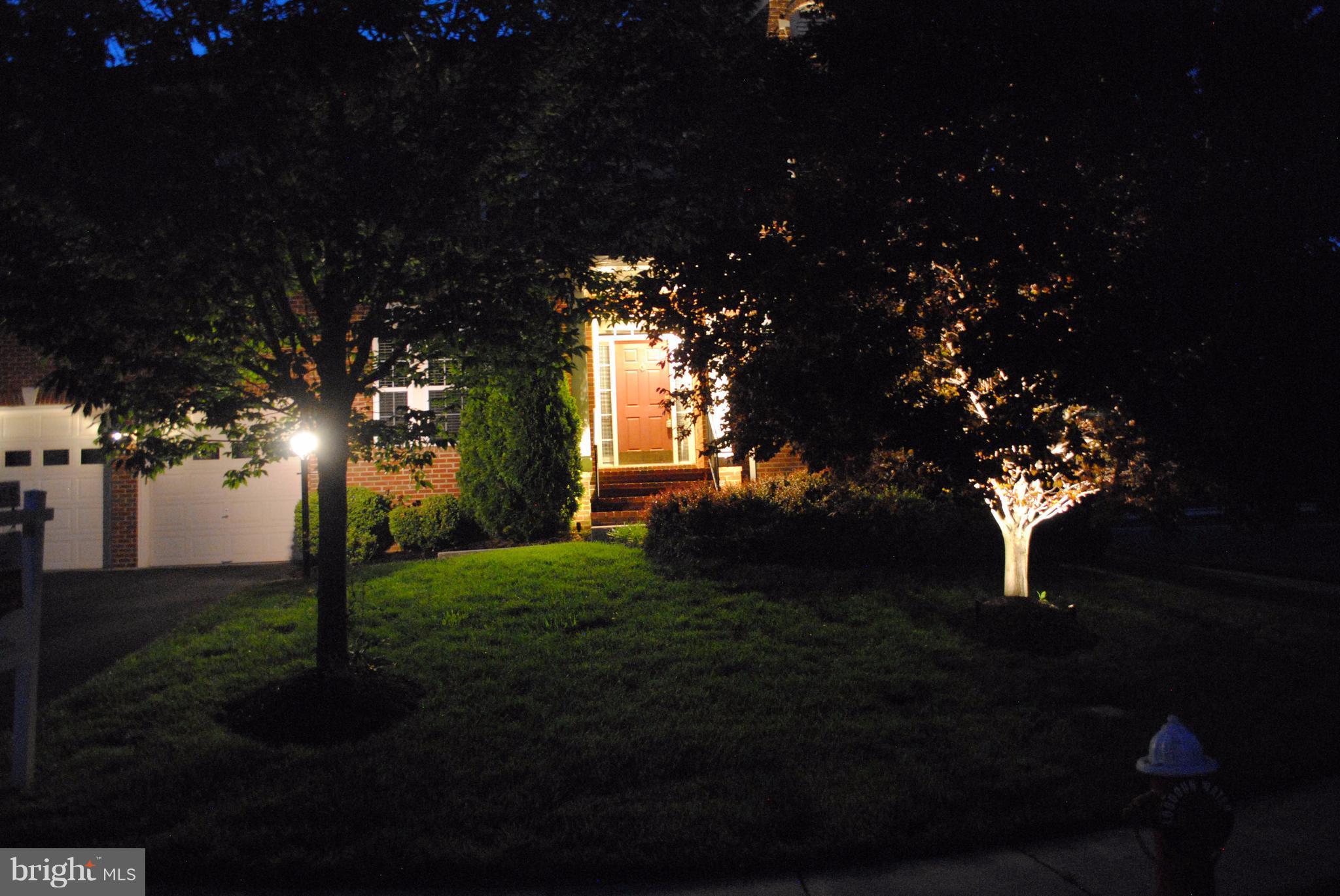 SIGNATURE AT BROADLANDS - Residential