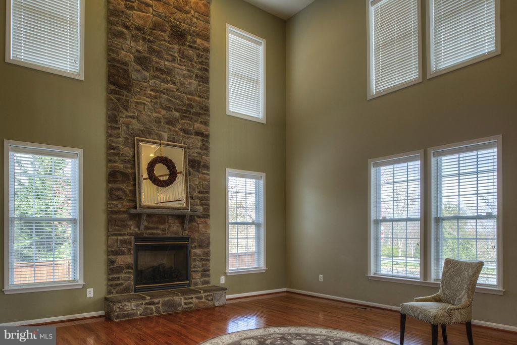 SIGNATURE AT BROADLANDS - Residential