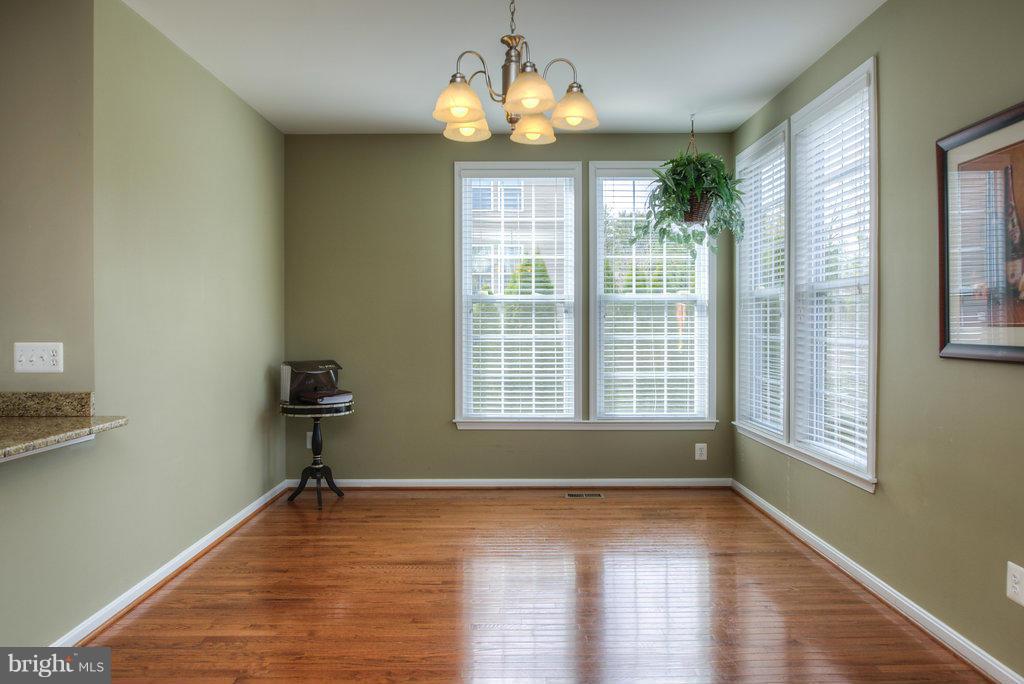 SIGNATURE AT BROADLANDS - Residential