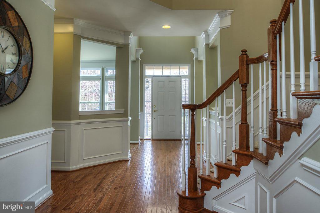 SIGNATURE AT BROADLANDS - Residential