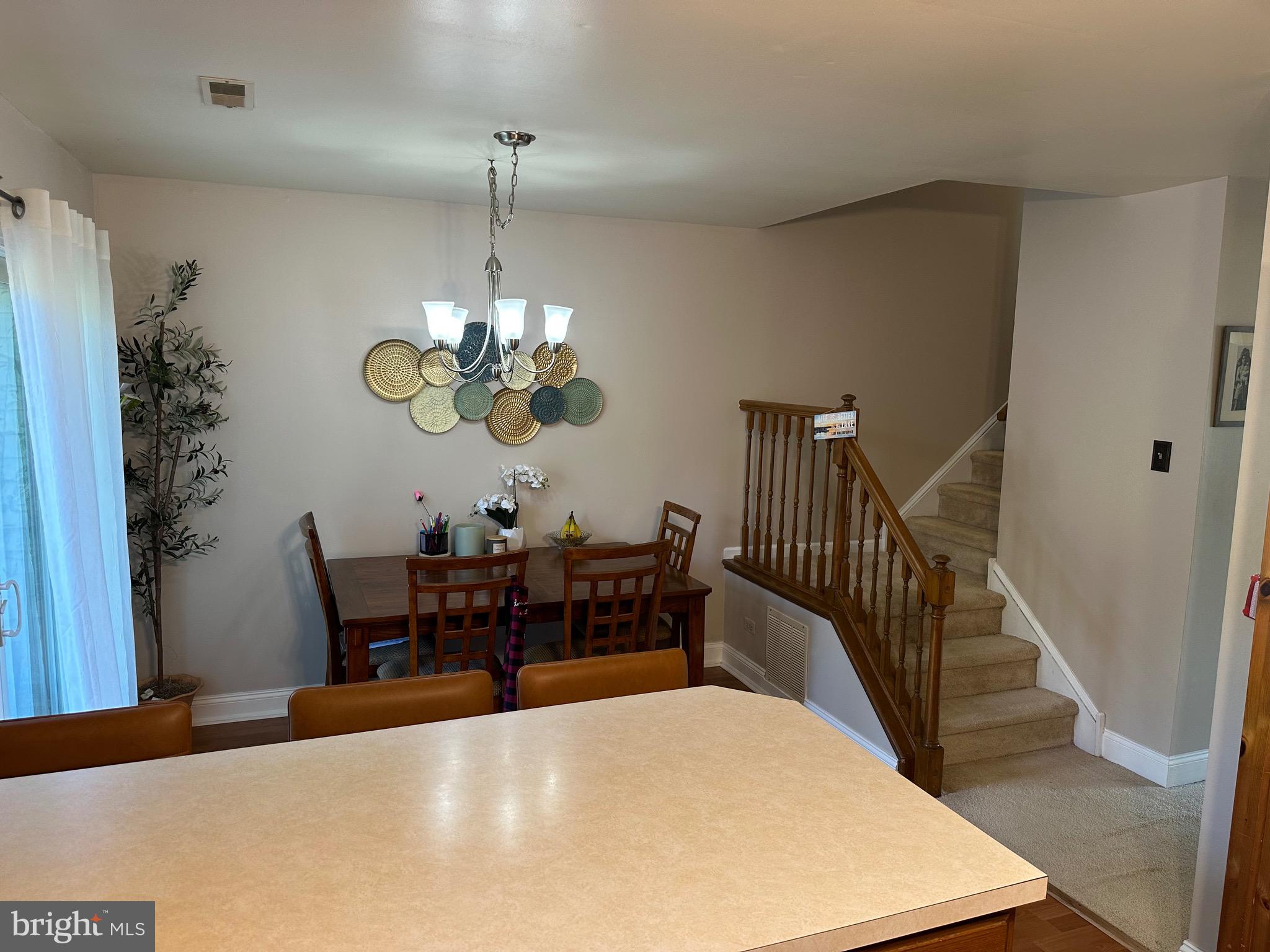 MAPLE GLEN - Residential