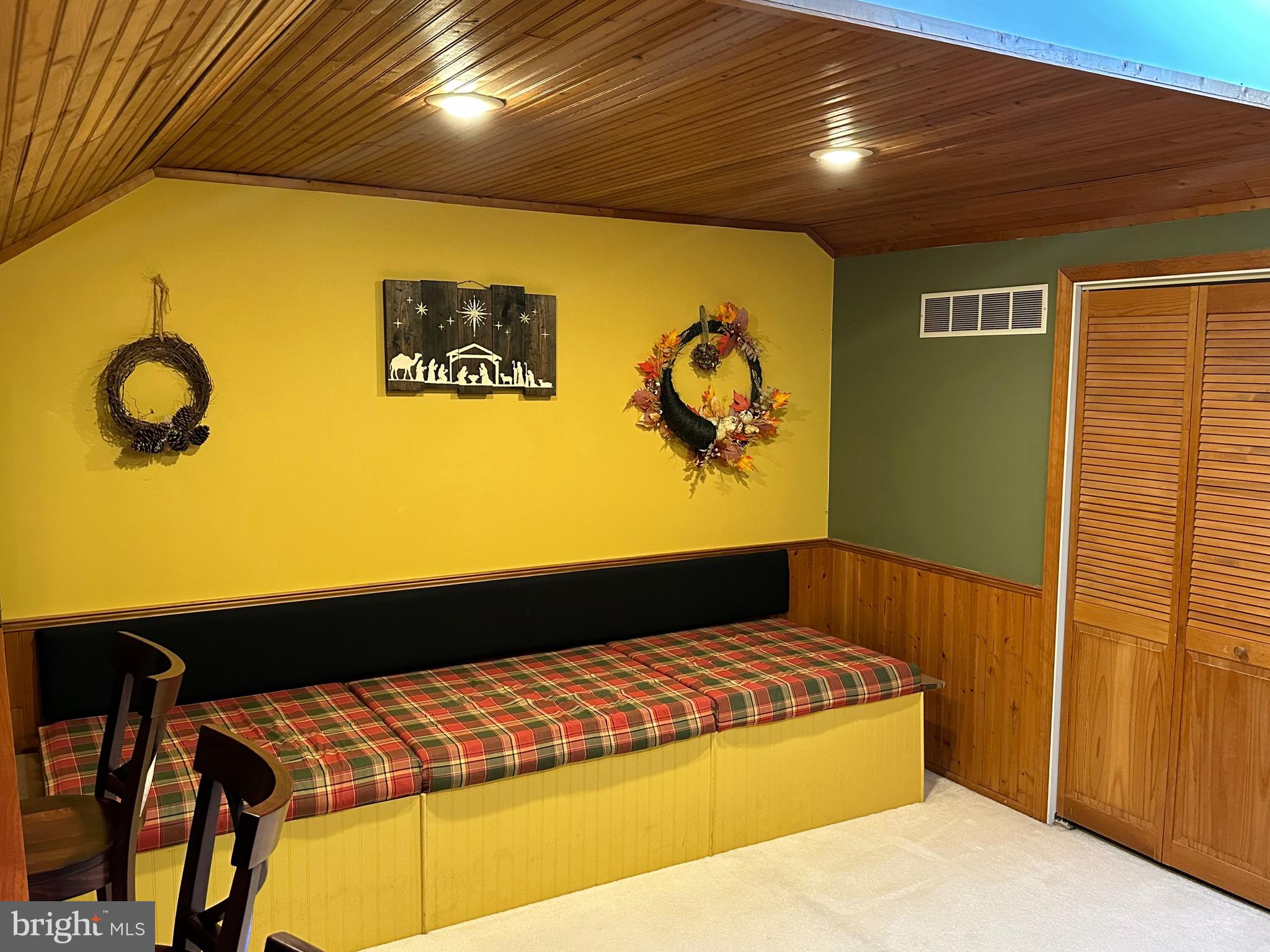 MAPLE GLEN - Residential