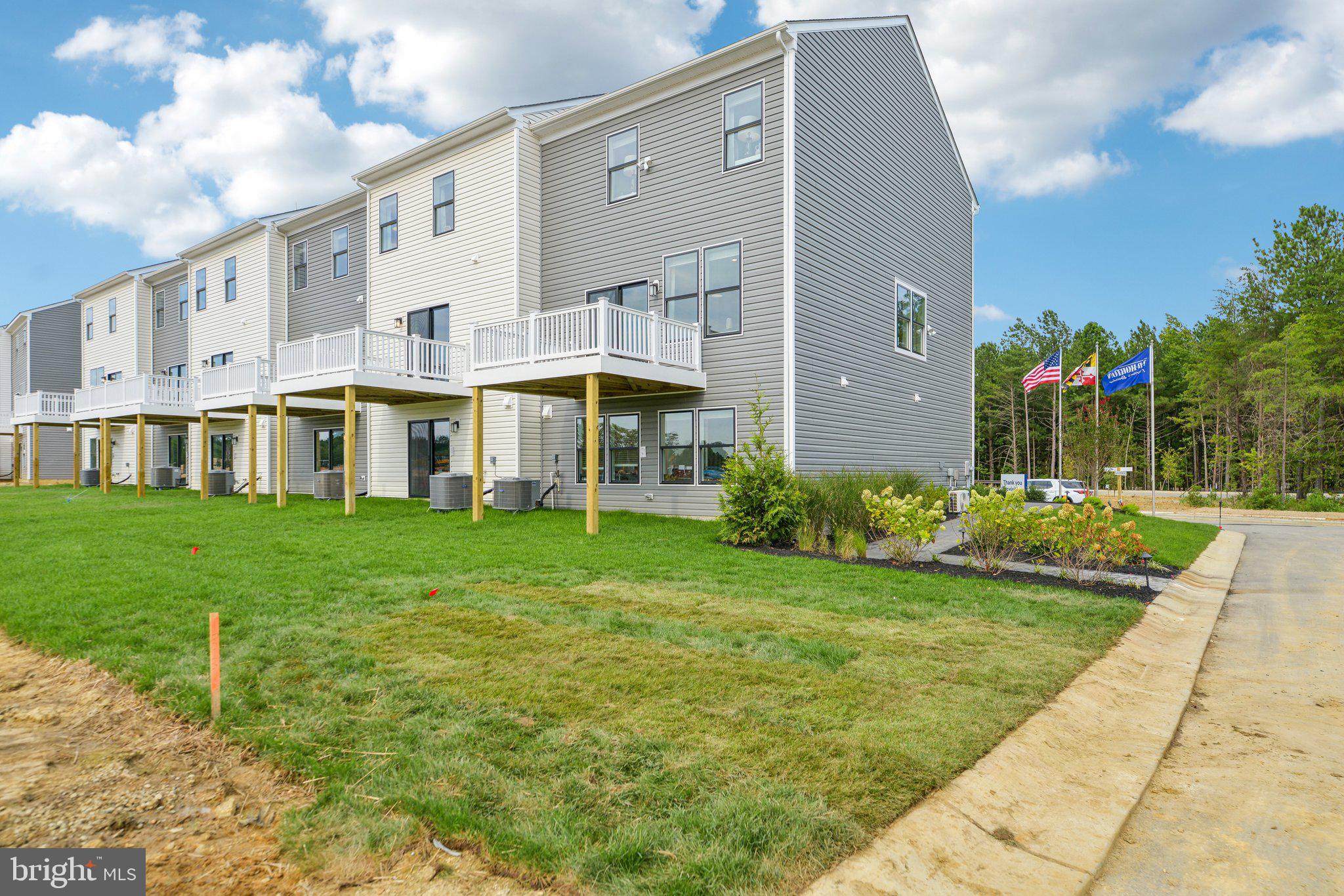 PINEGROVE - Residential