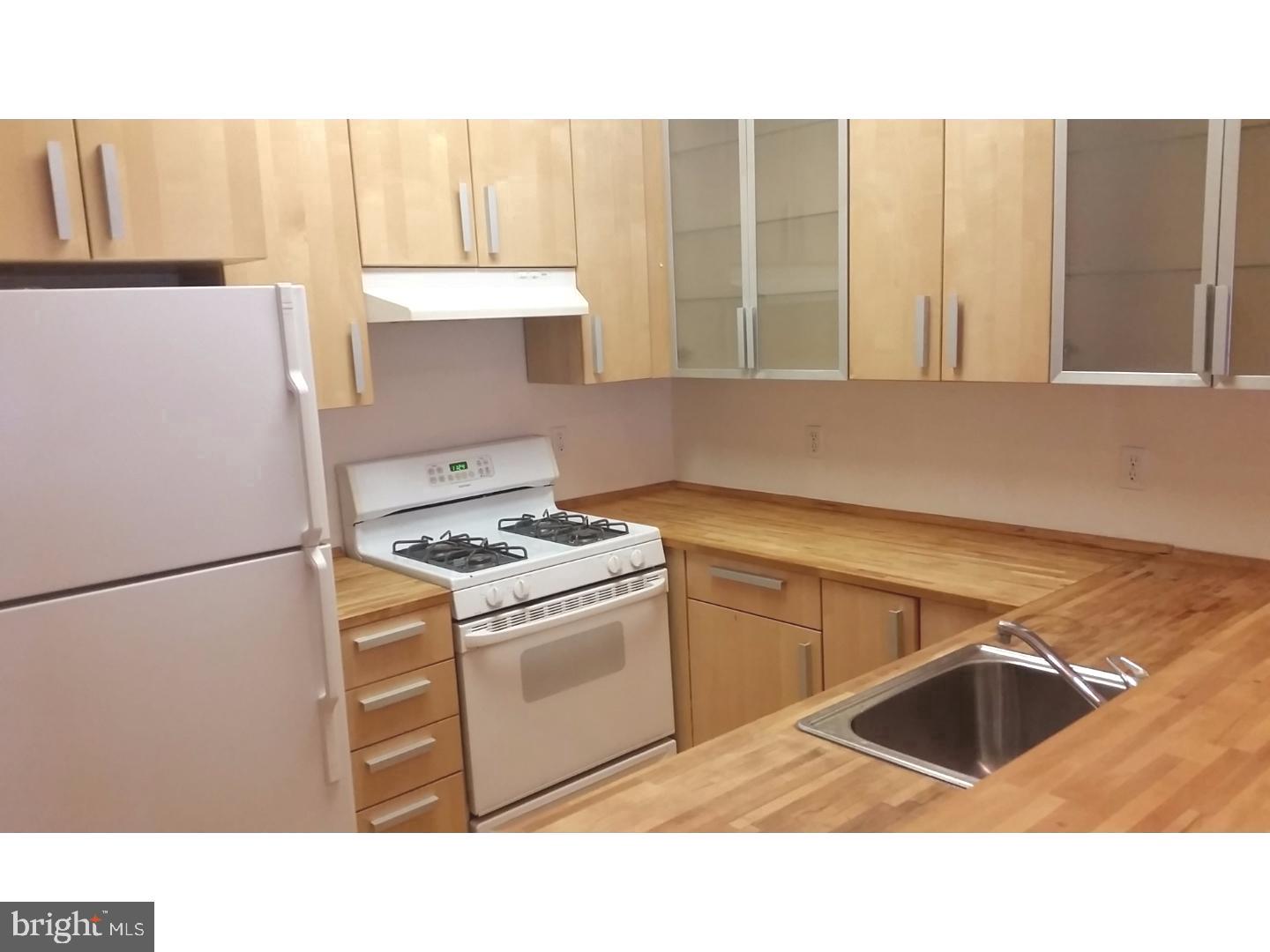 SPRING ARTS - Residential Lease