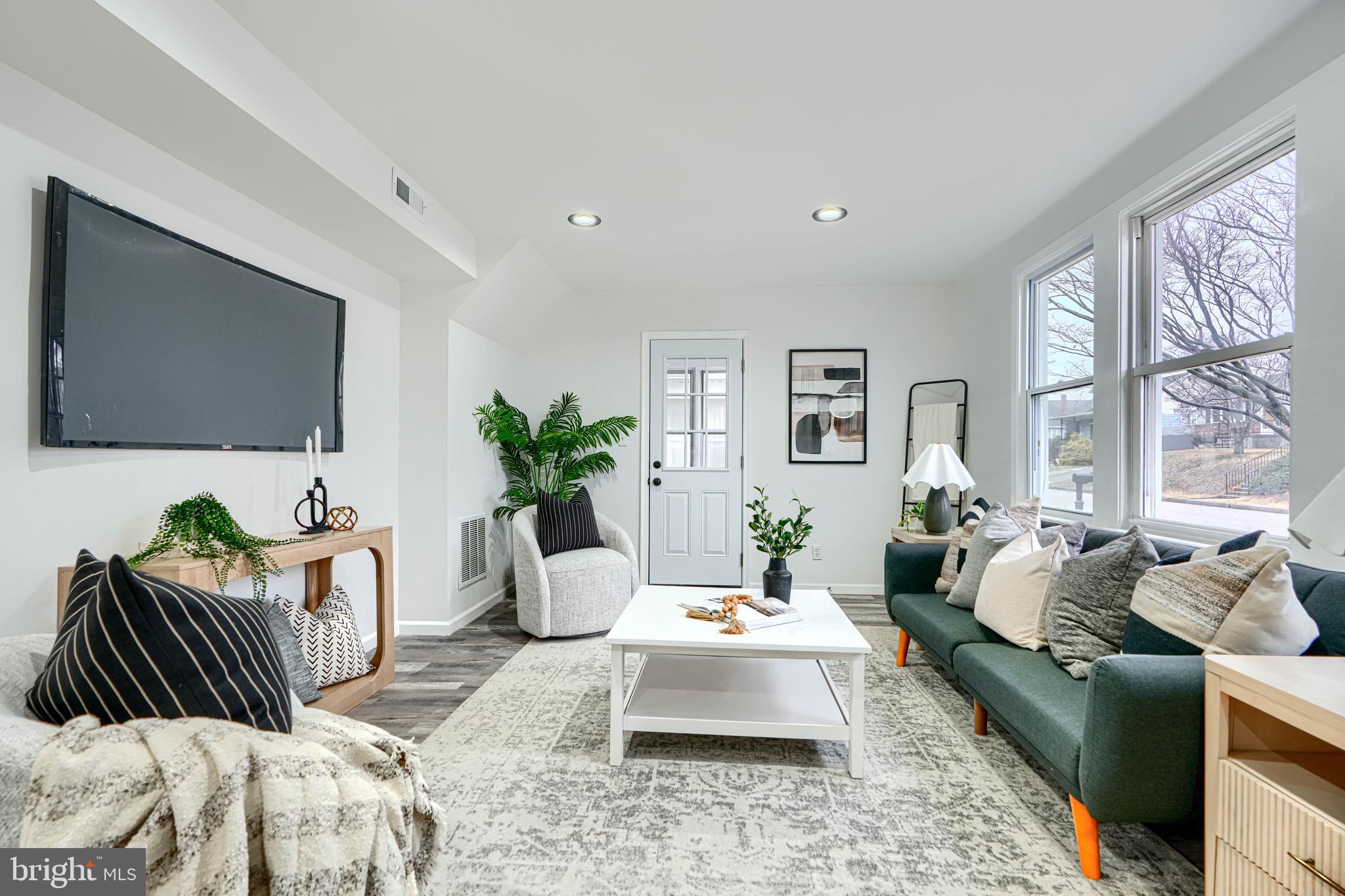 BALTIMORE HIGHLANDS - Residential