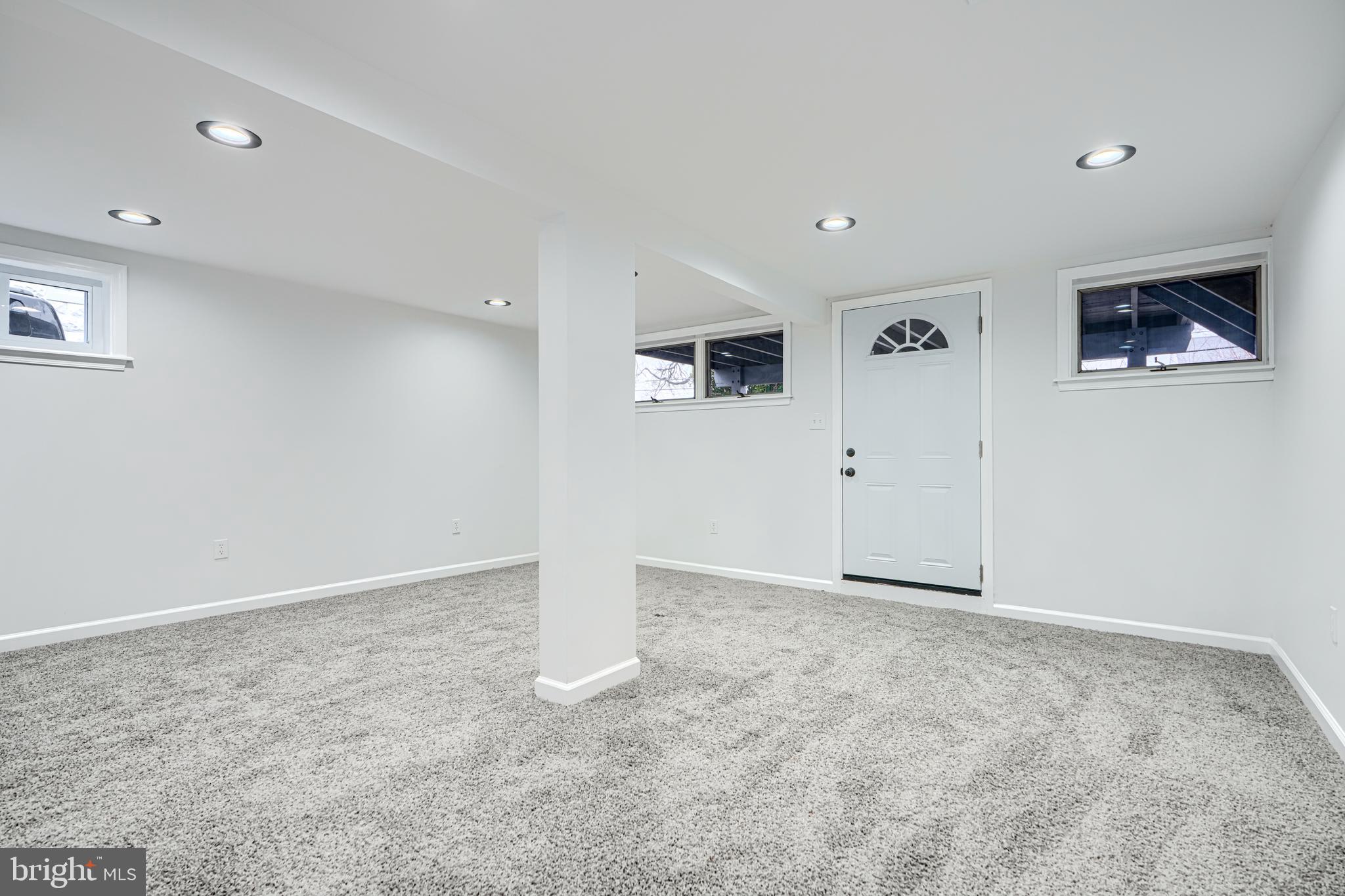 BALTIMORE HIGHLANDS - Residential