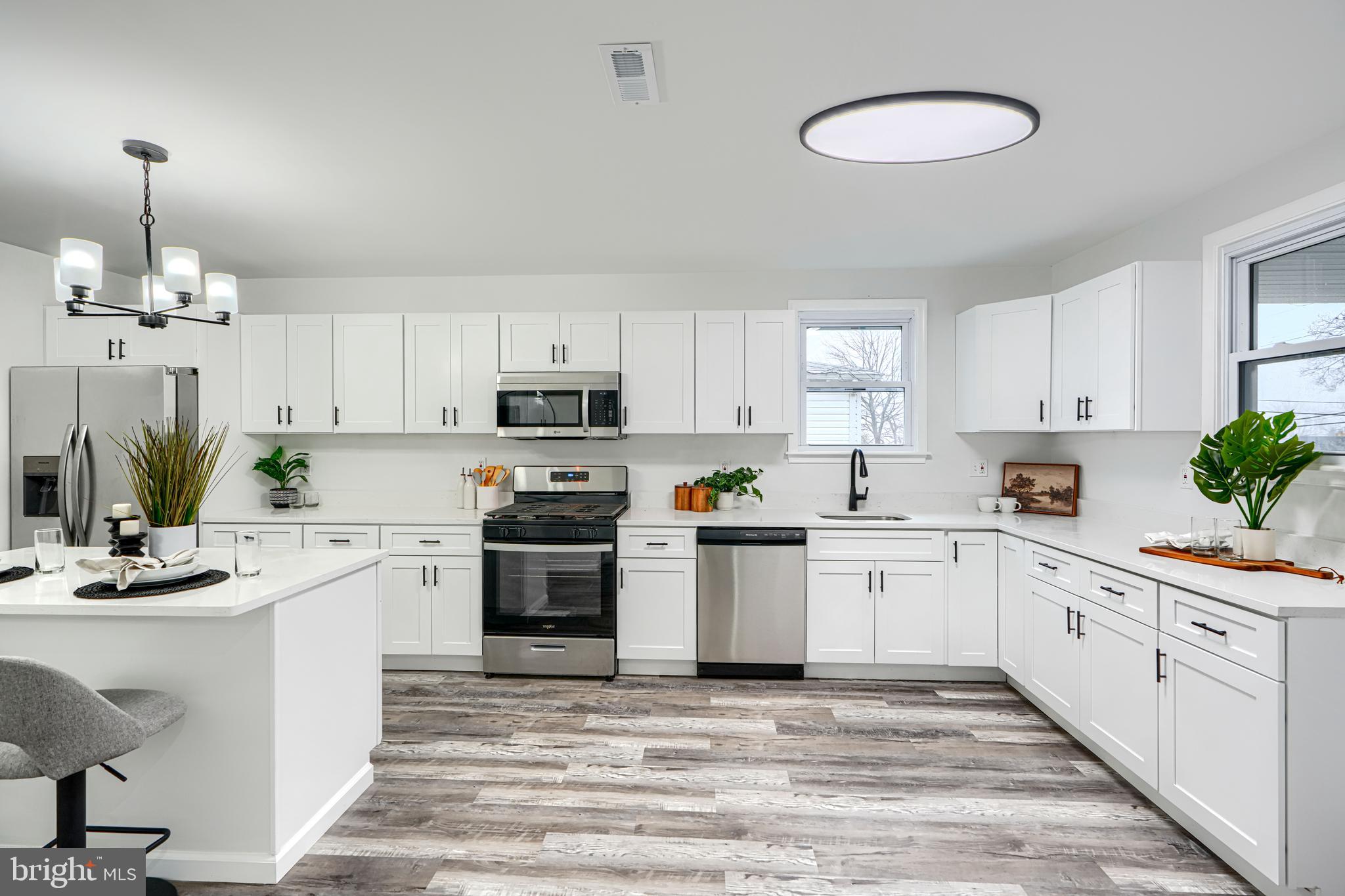 BALTIMORE HIGHLANDS - Residential