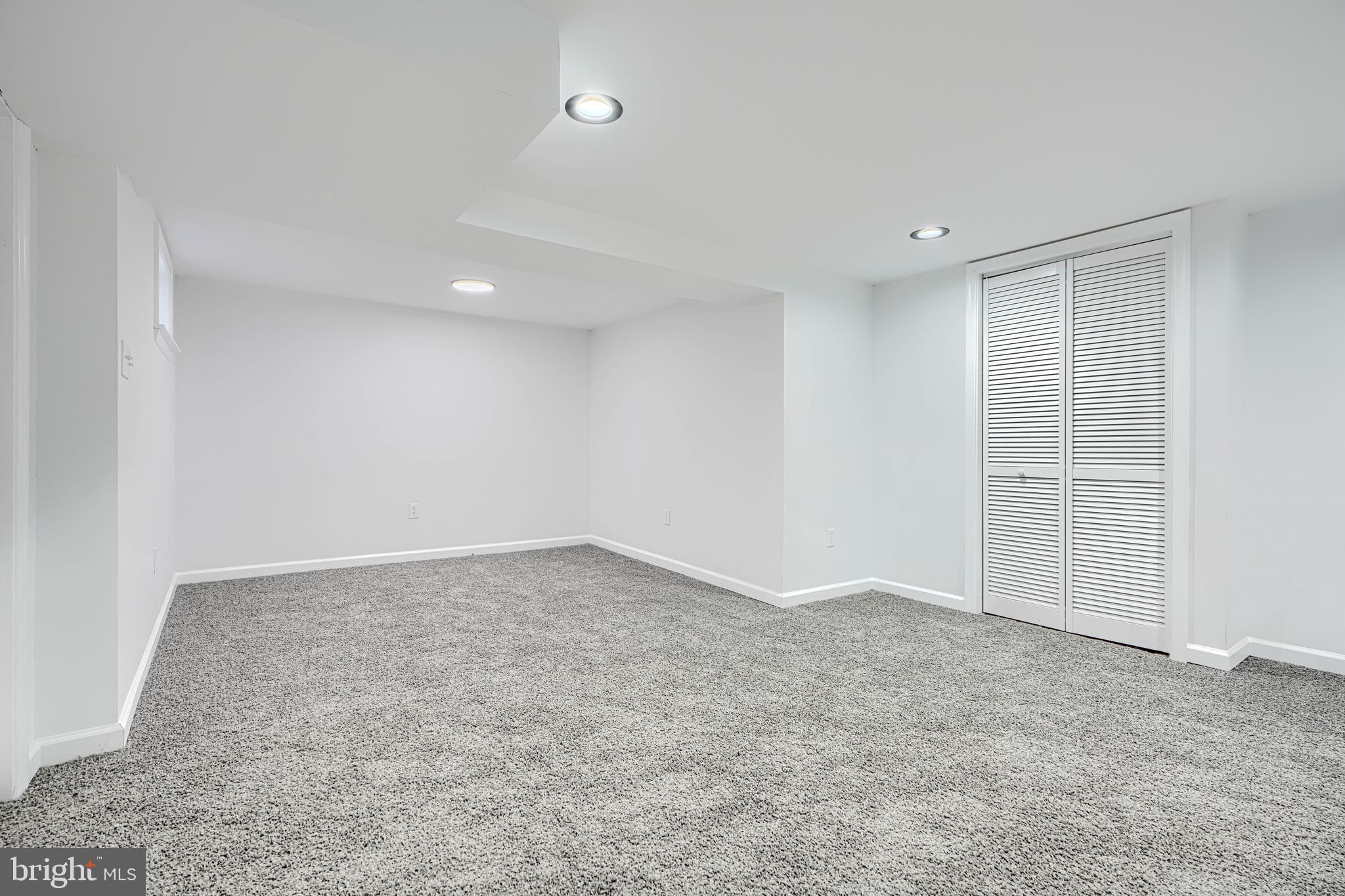 BALTIMORE HIGHLANDS - Residential