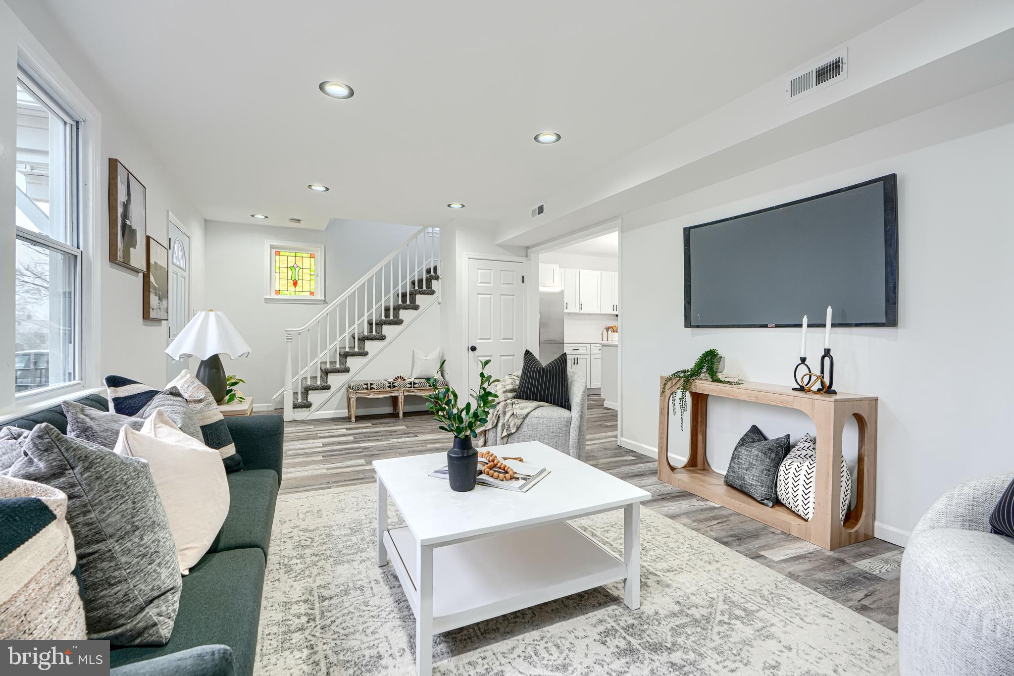 BALTIMORE HIGHLANDS - Residential