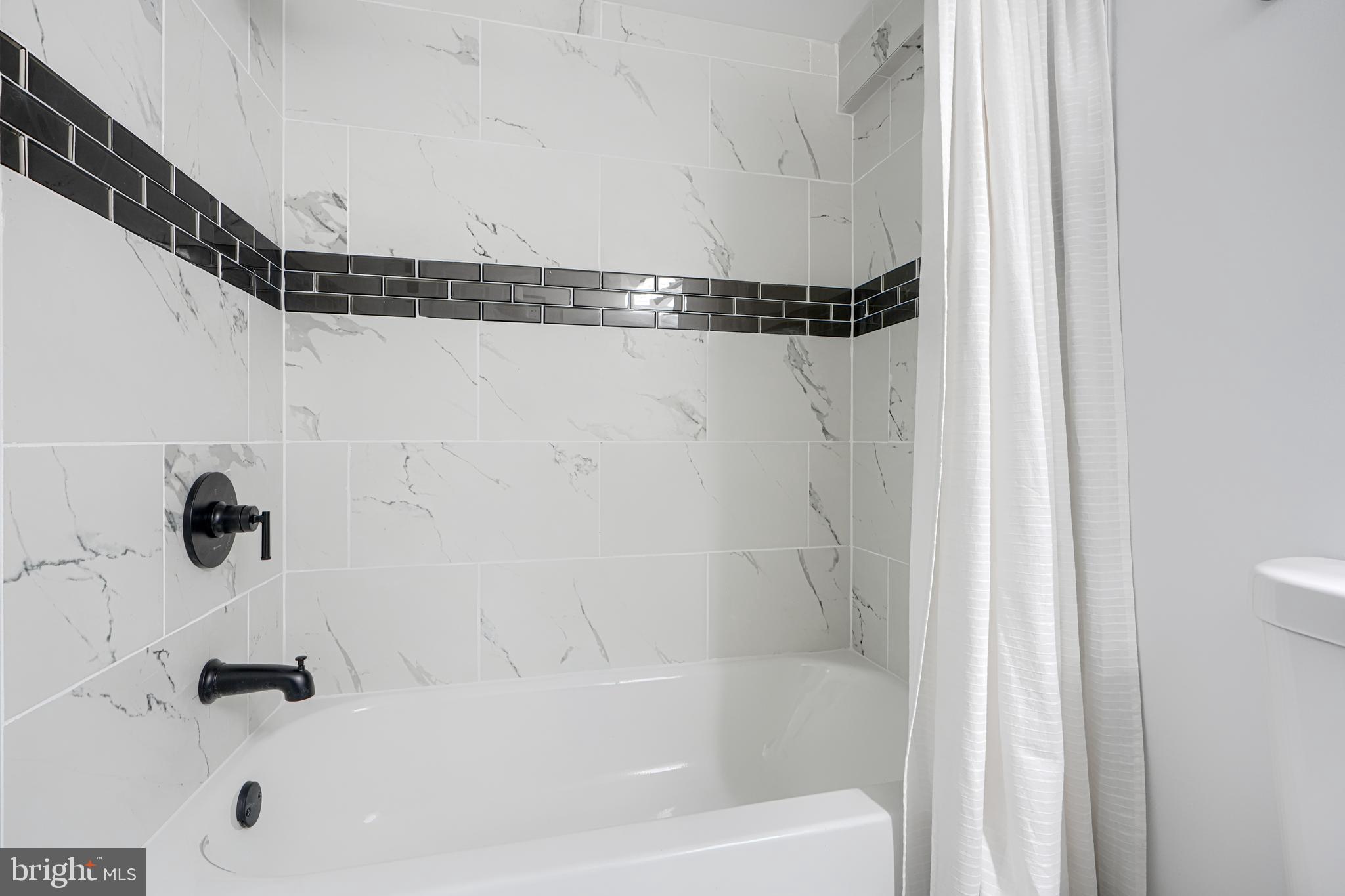 BALTIMORE HIGHLANDS - Residential