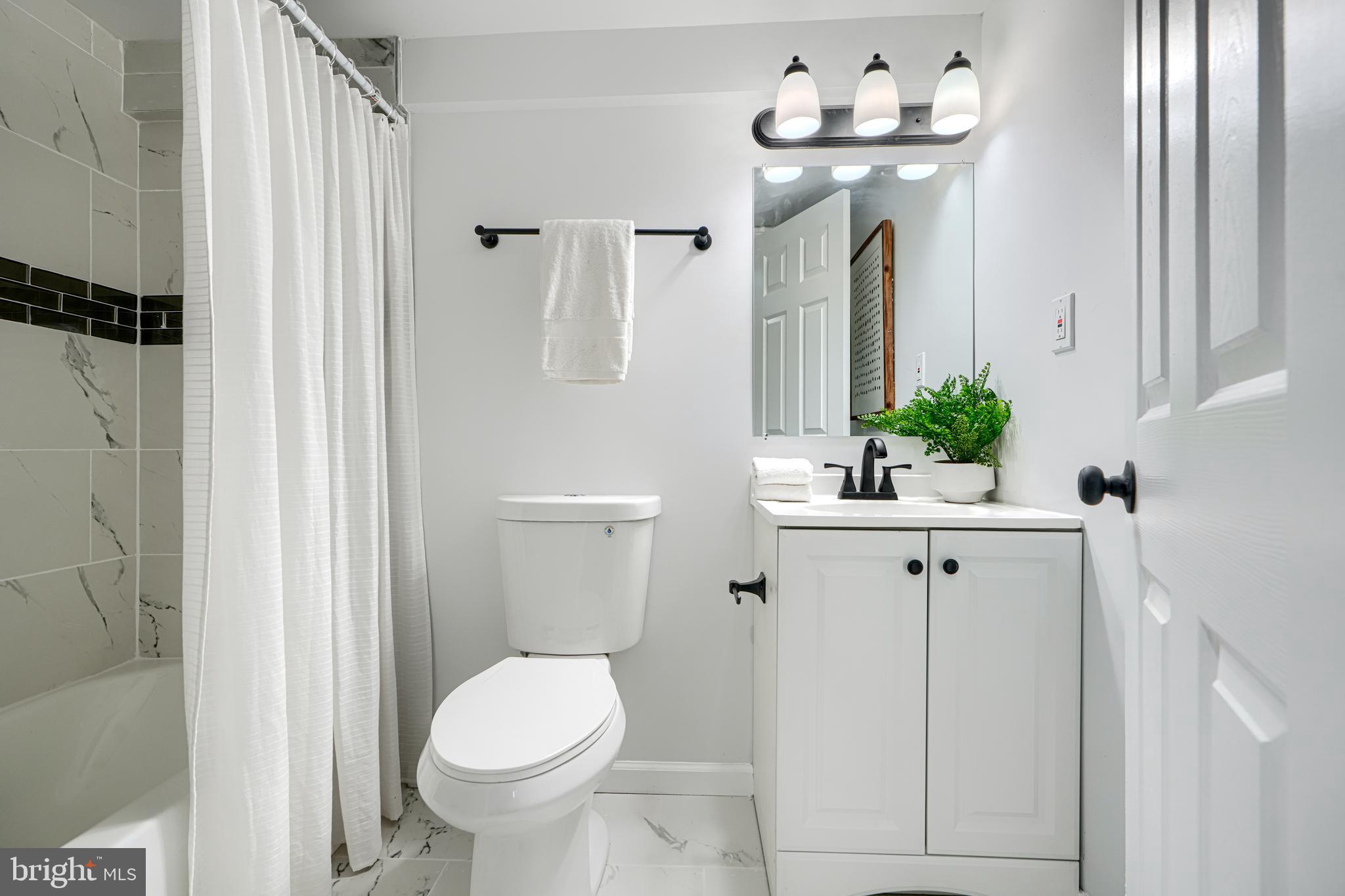 BALTIMORE HIGHLANDS - Residential