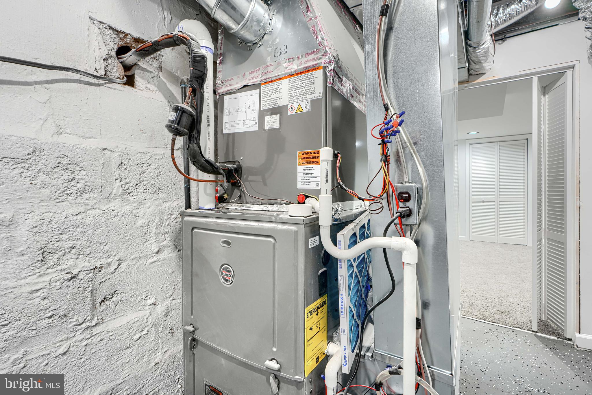 BALTIMORE HIGHLANDS - Residential