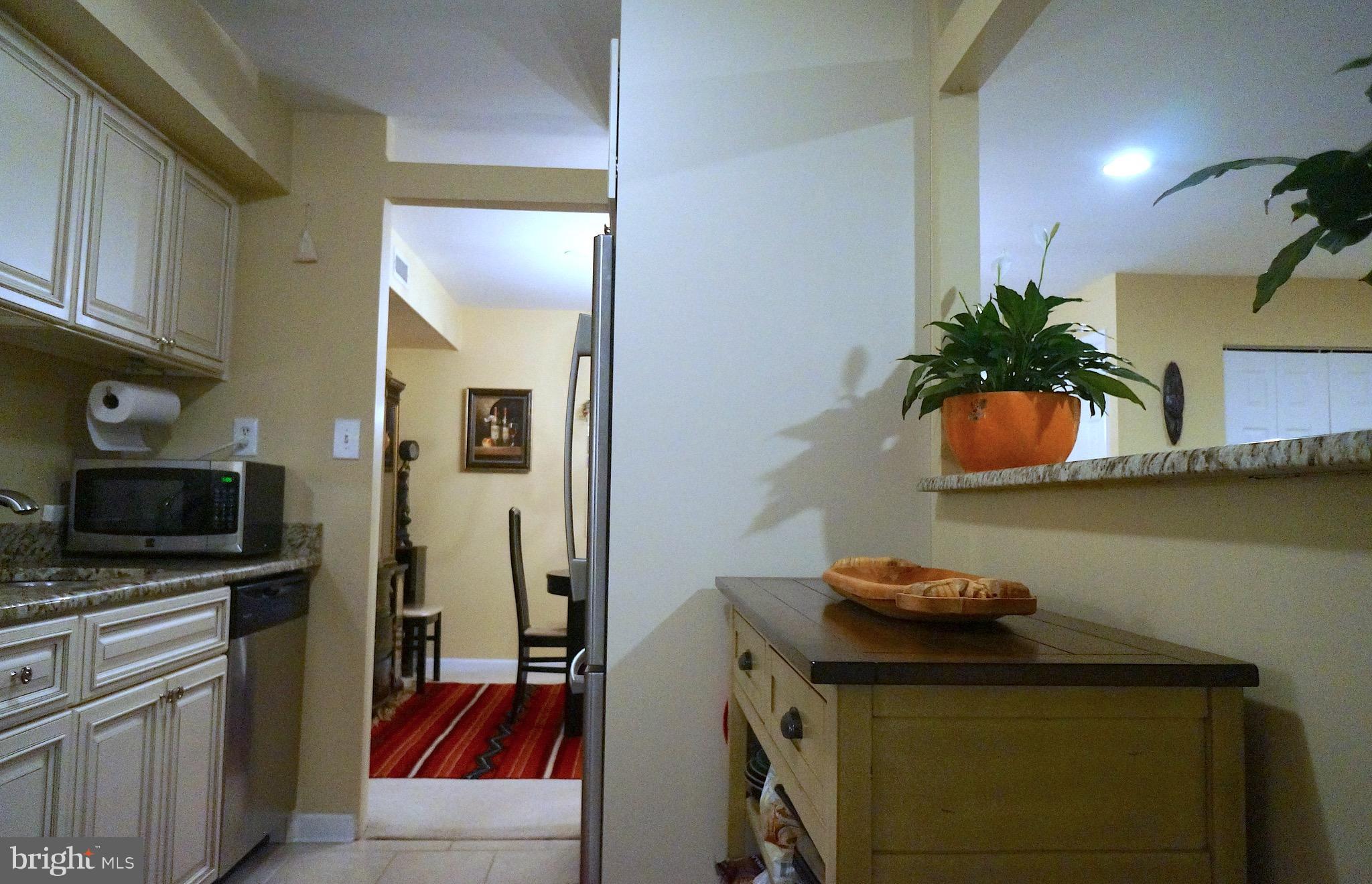 FALLS PLAZA - Residential