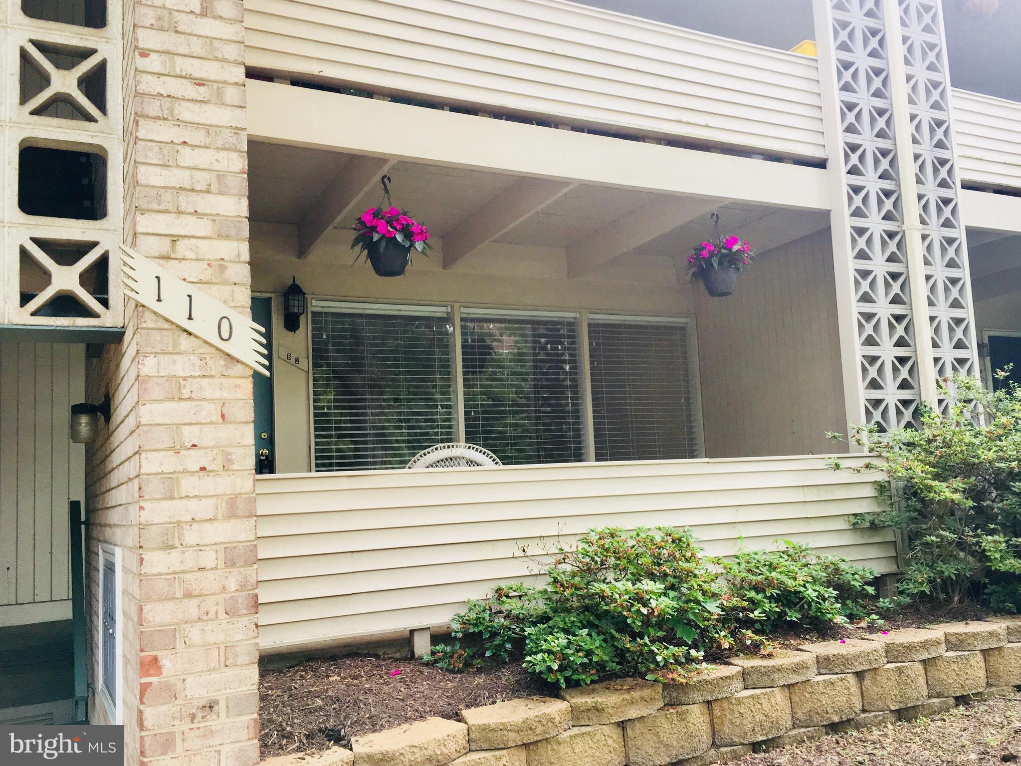 FALLS PLAZA - Residential