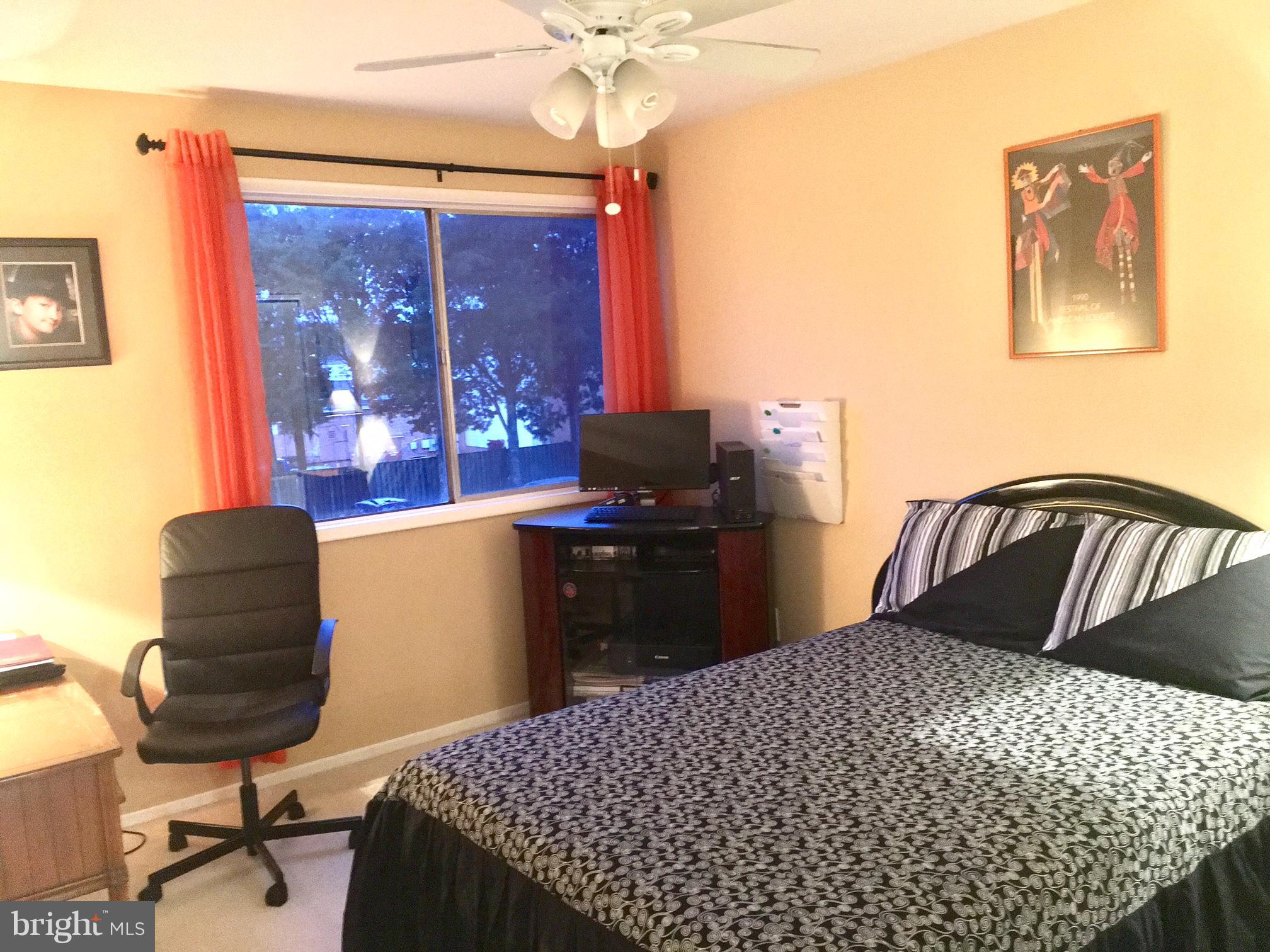 FALLS PLAZA - Residential