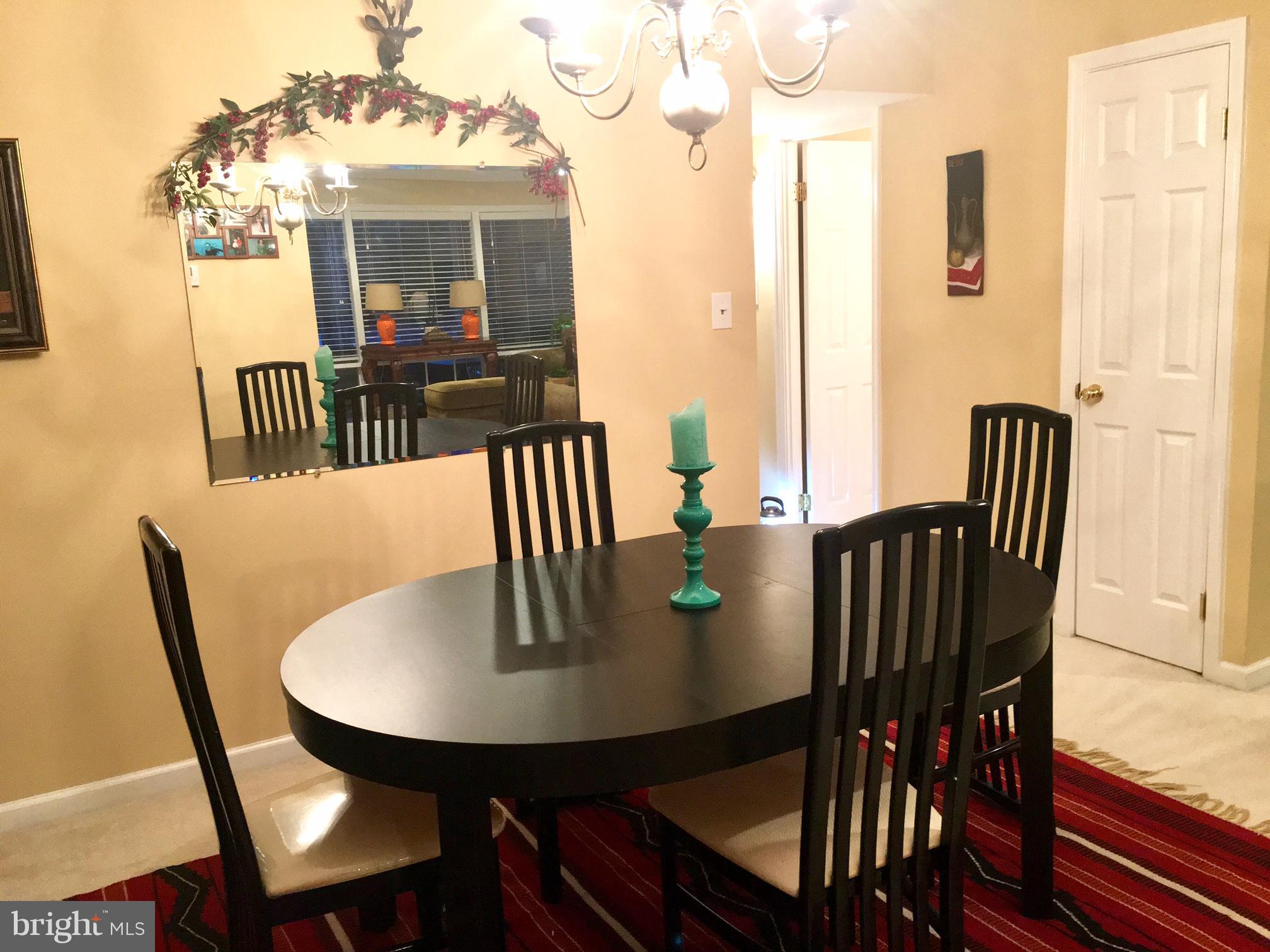 FALLS PLAZA - Residential