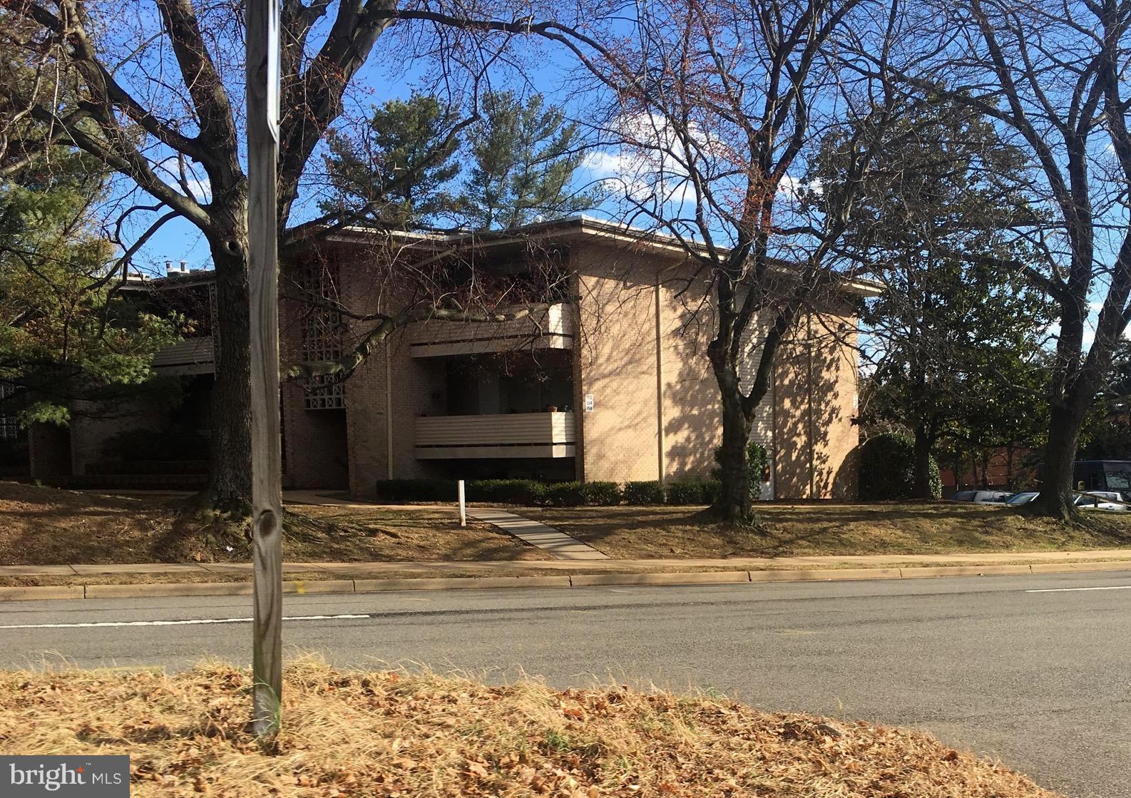 FALLS PLAZA - Residential